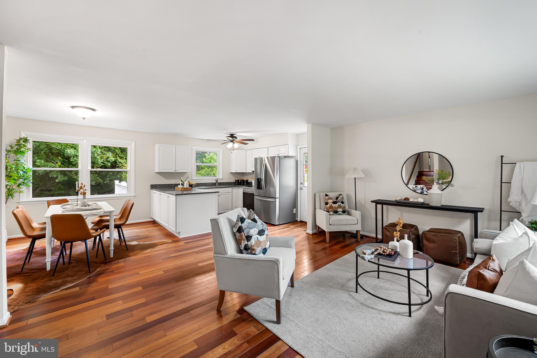 5315 DEBBIE COURT