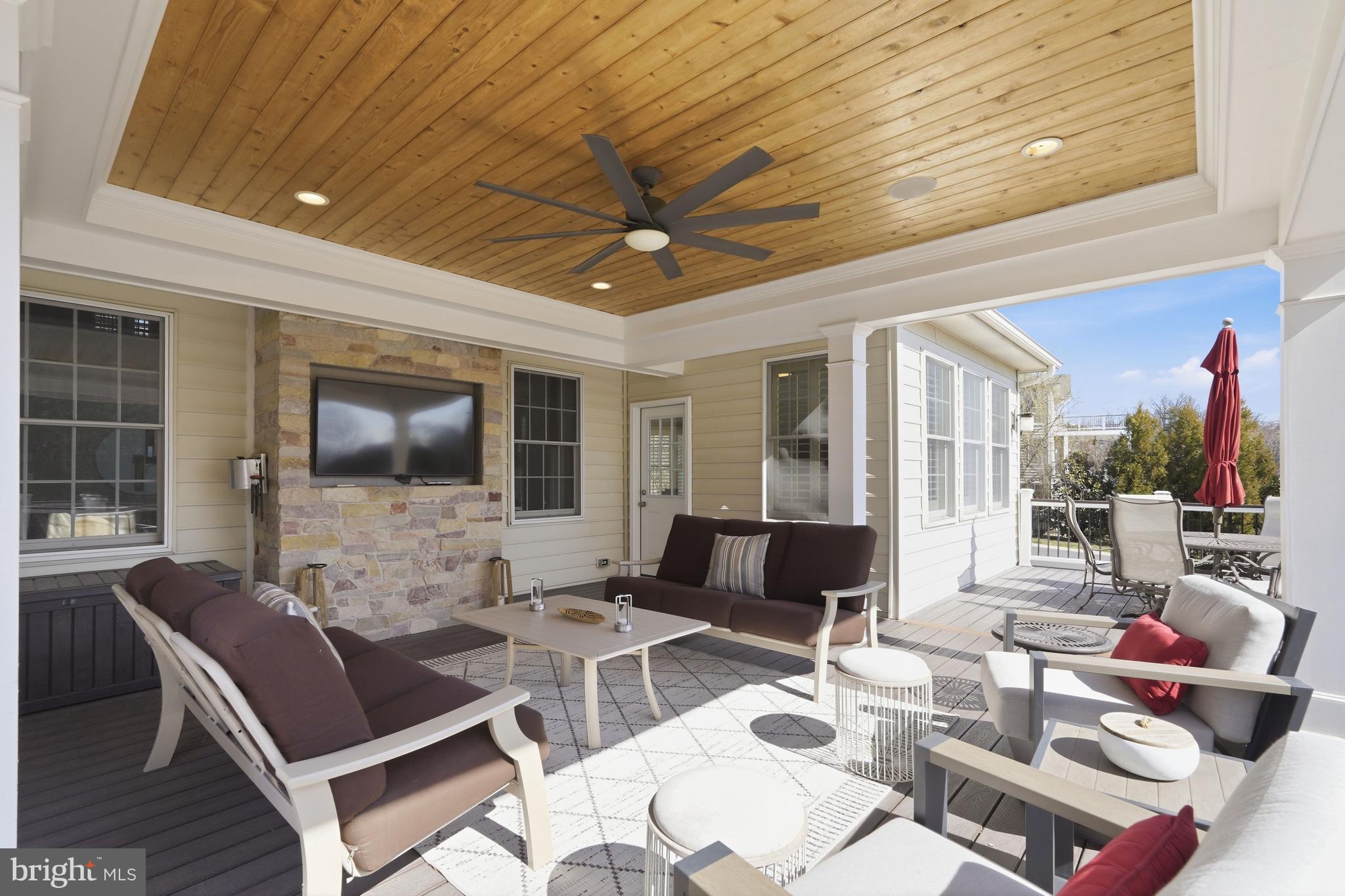 BELMONT COUNTRY CLUB - Residential