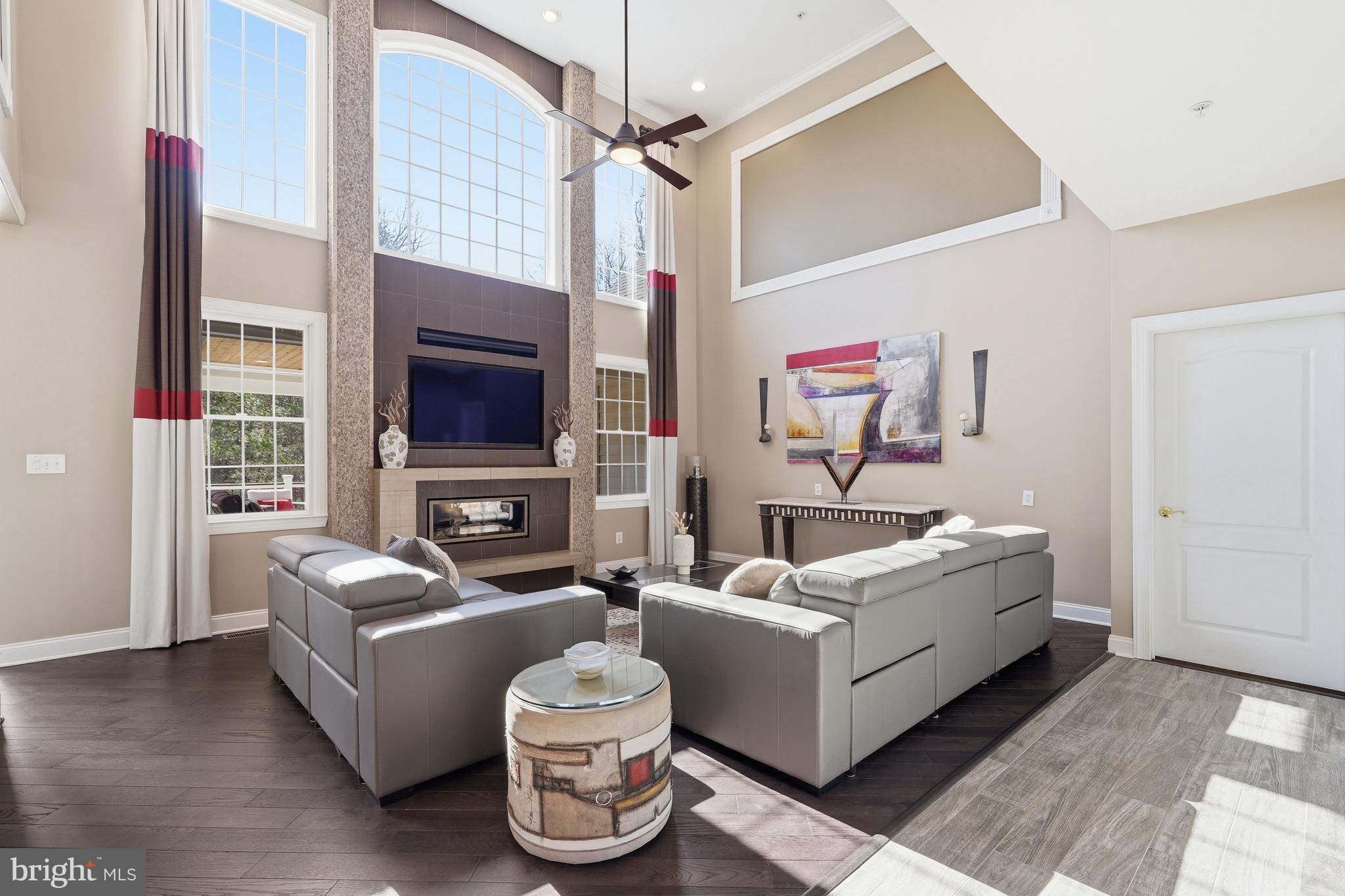 BELMONT COUNTRY CLUB - Residential