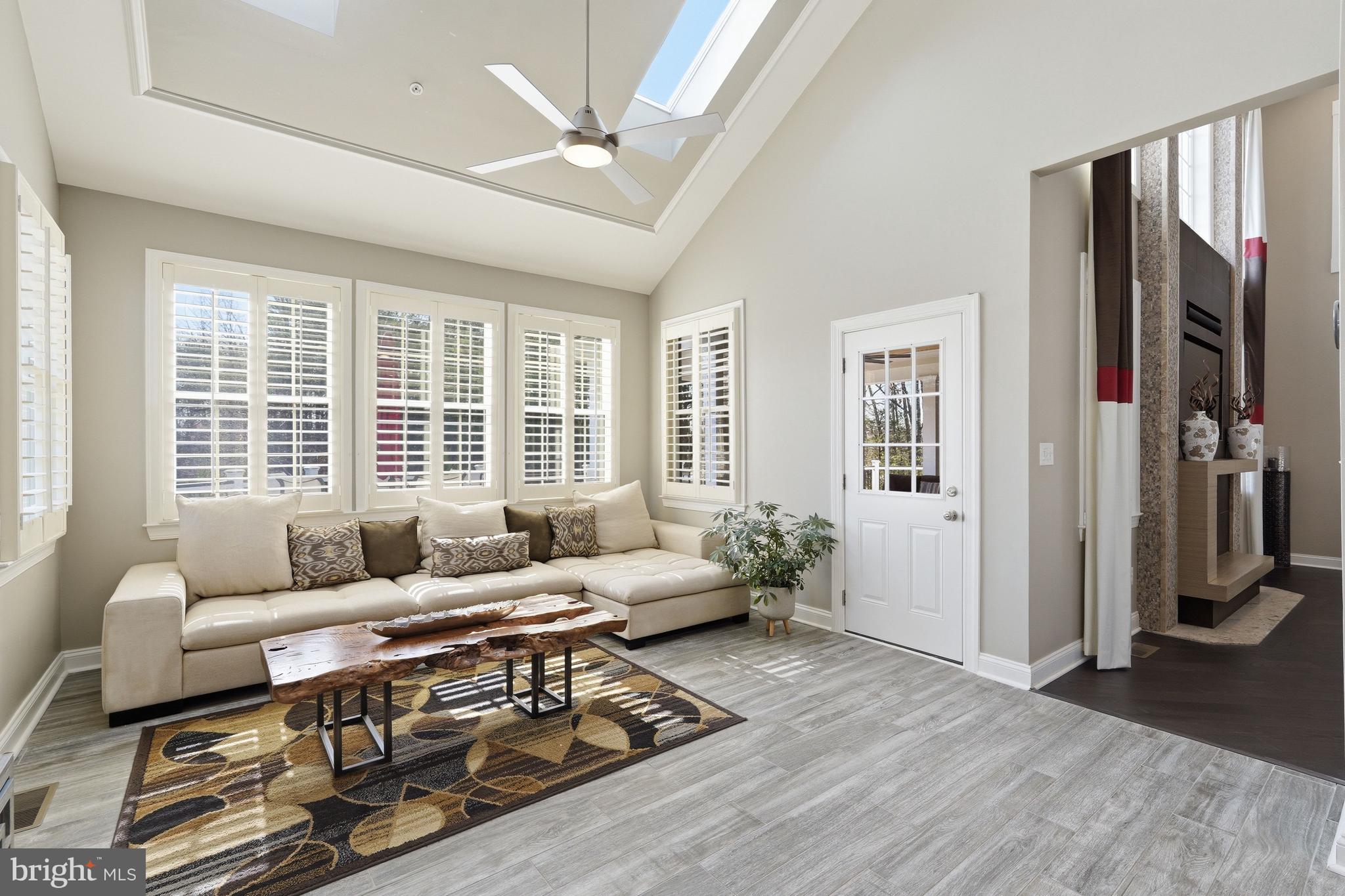 BELMONT COUNTRY CLUB - Residential