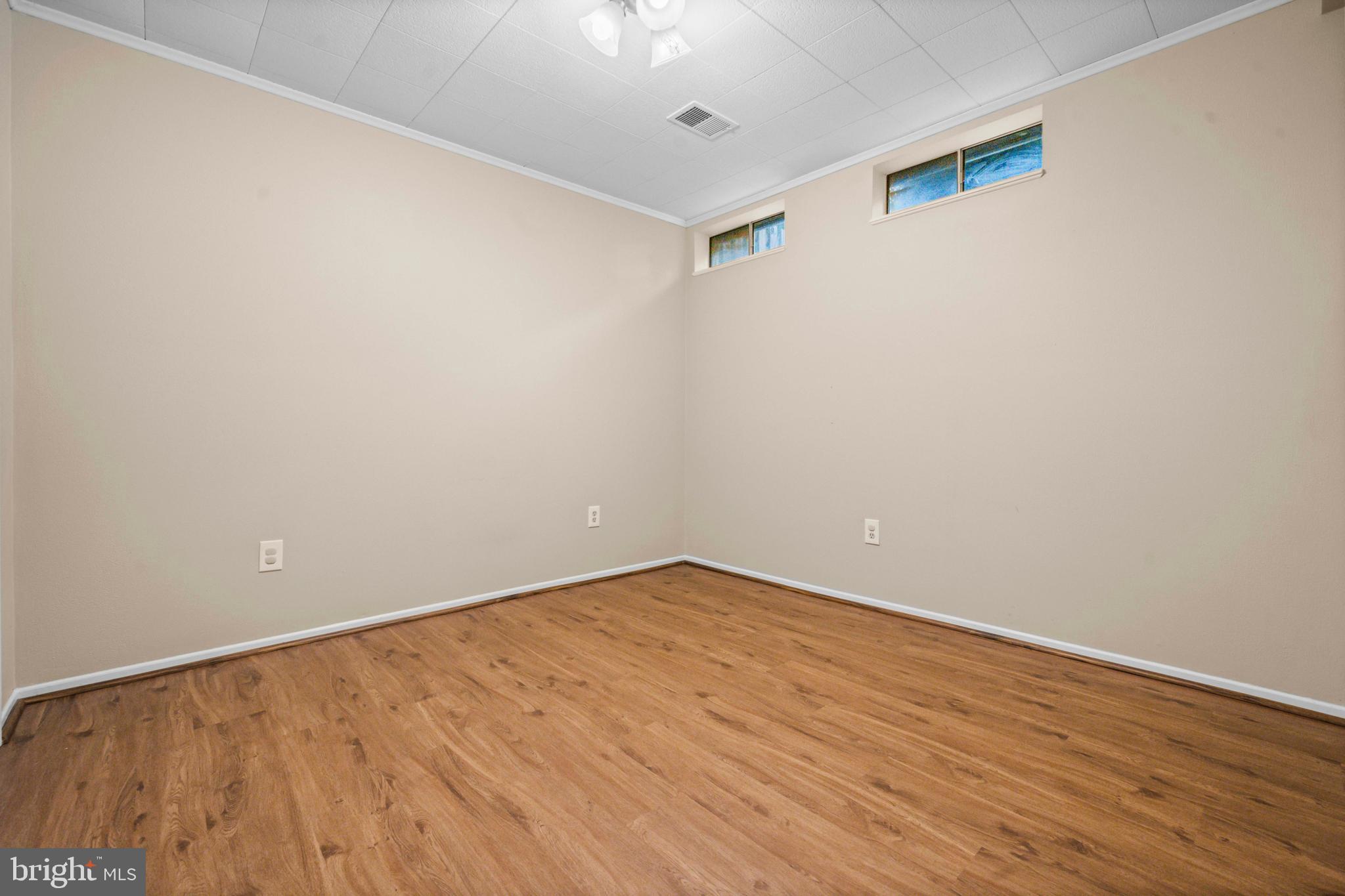 COUNTRYSIDE - Residential