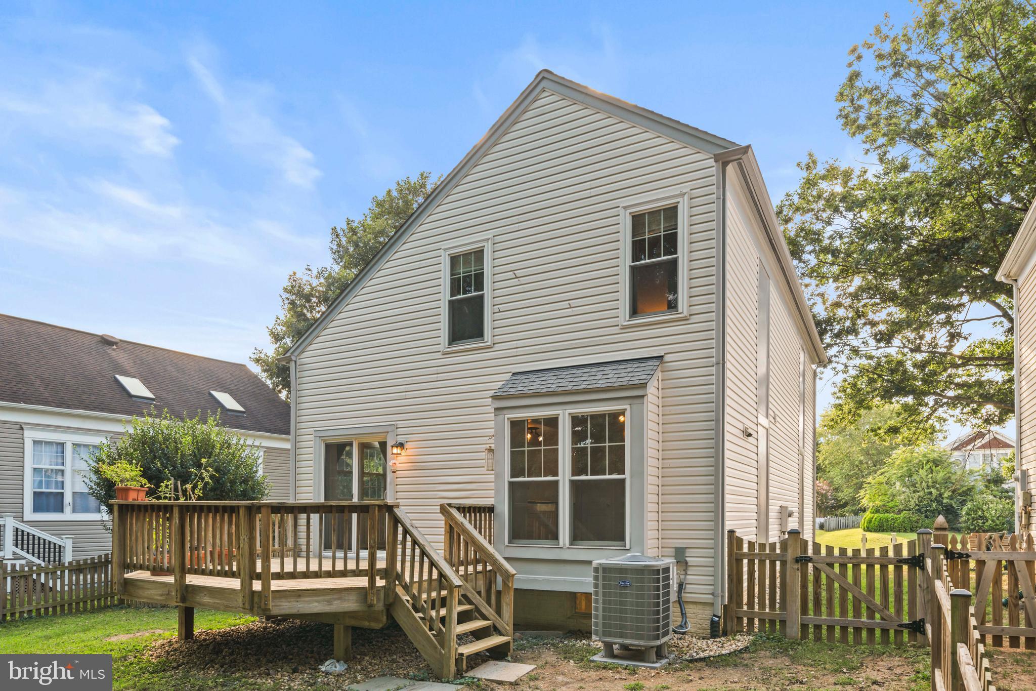 COUNTRYSIDE - Residential