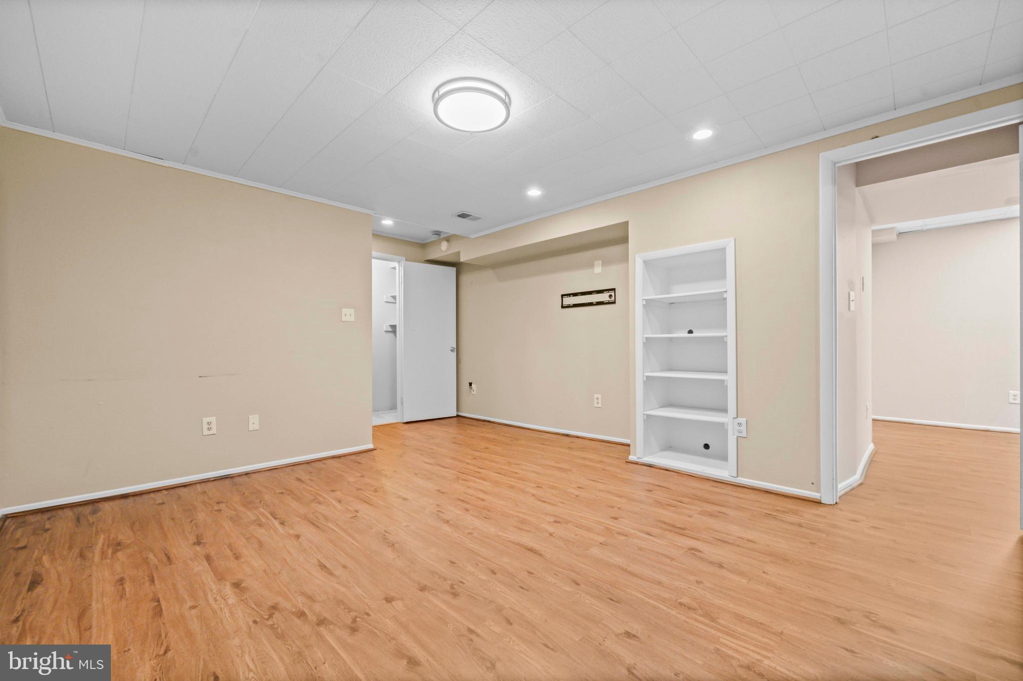 COUNTRYSIDE - Residential