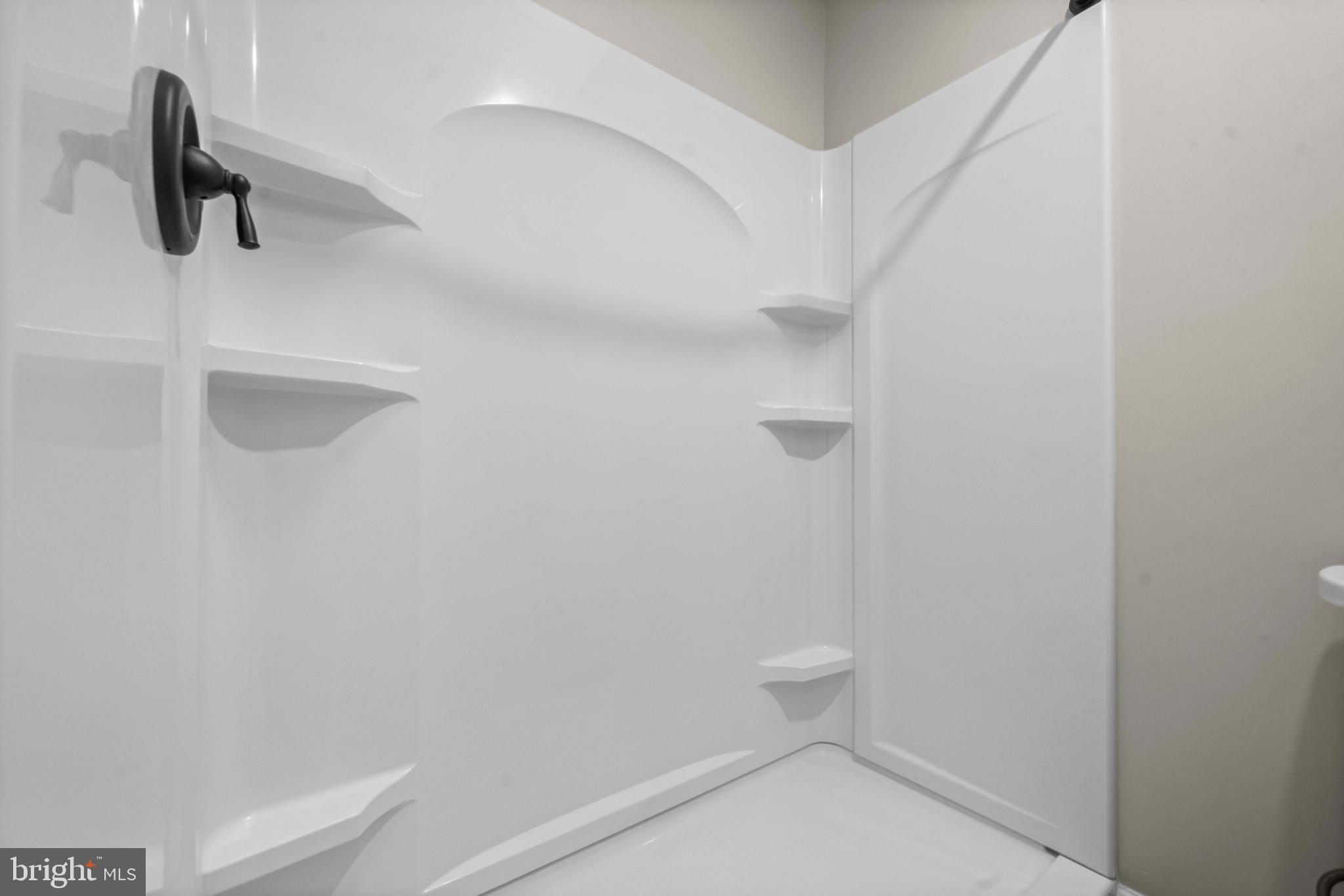 COUNTRYSIDE - Residential