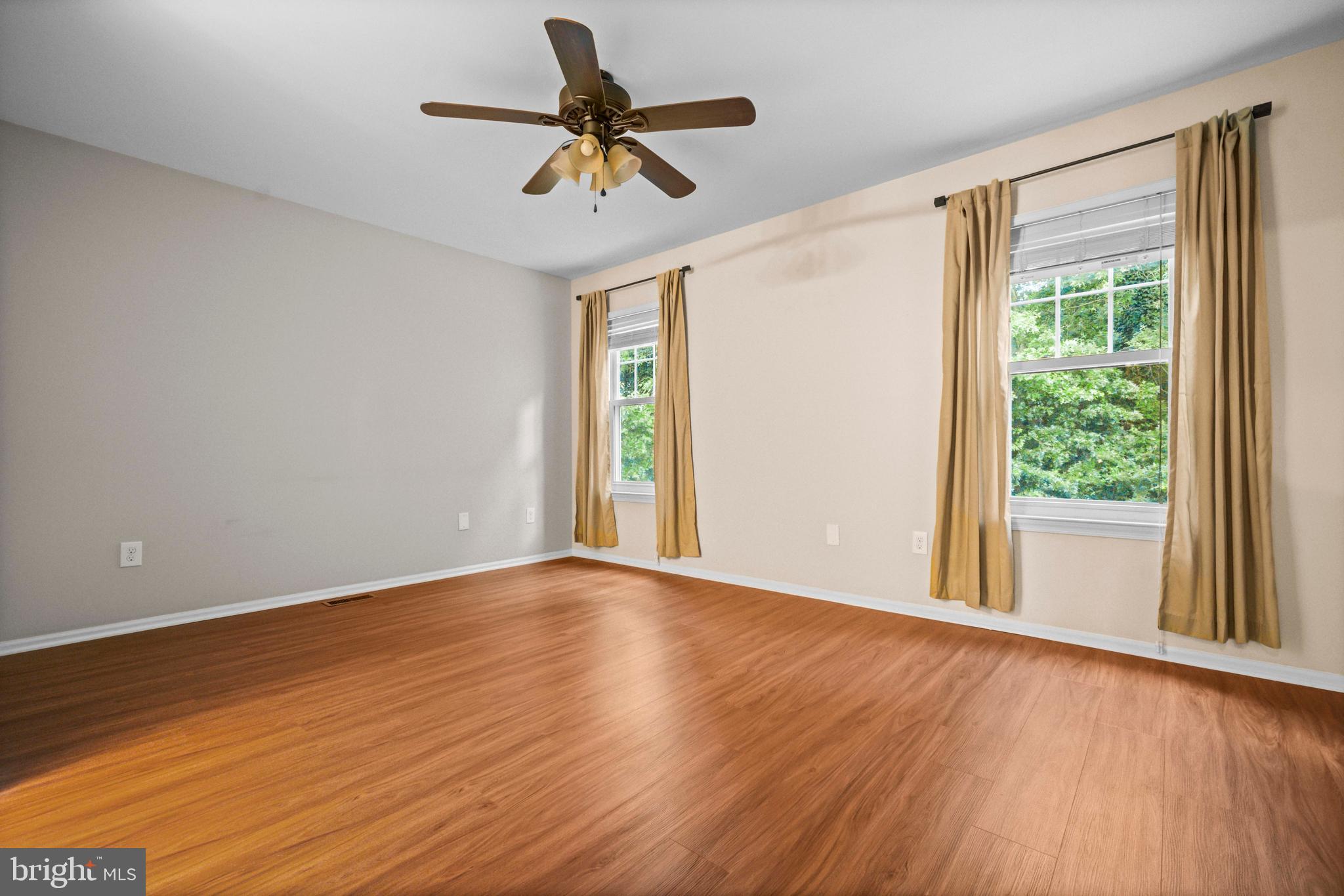 COUNTRYSIDE - Residential