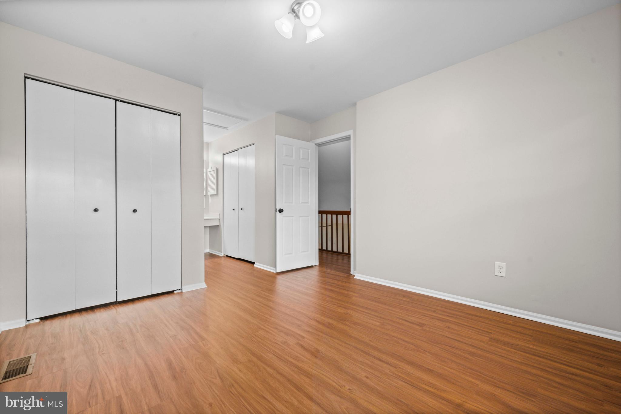 COUNTRYSIDE - Residential