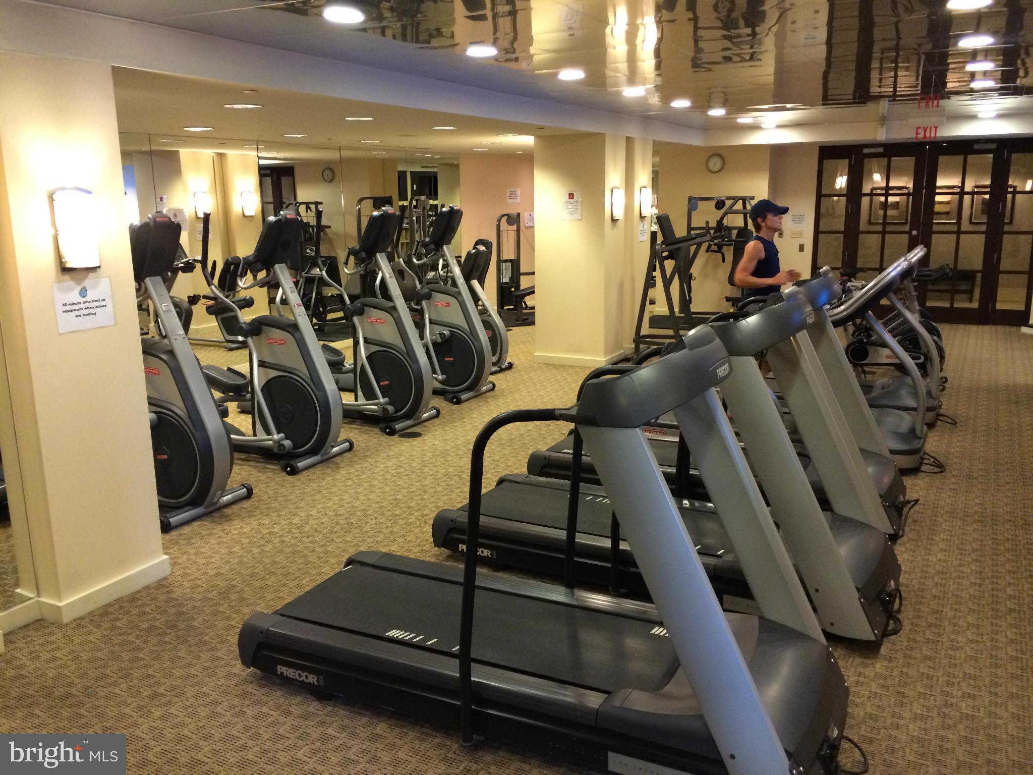 GALLERY AT WHITE FLINT - Residential