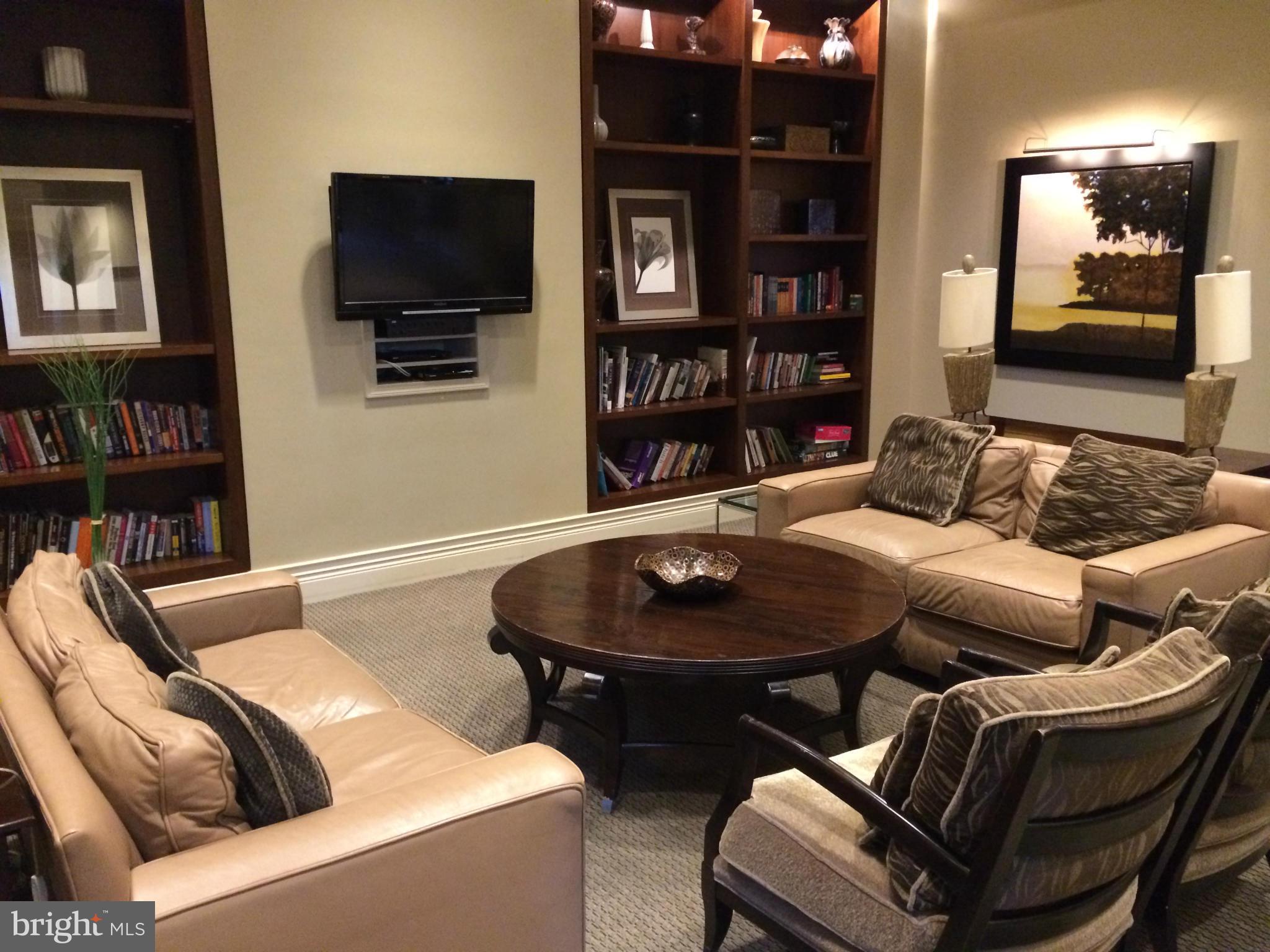 GALLERY AT WHITE FLINT - Residential