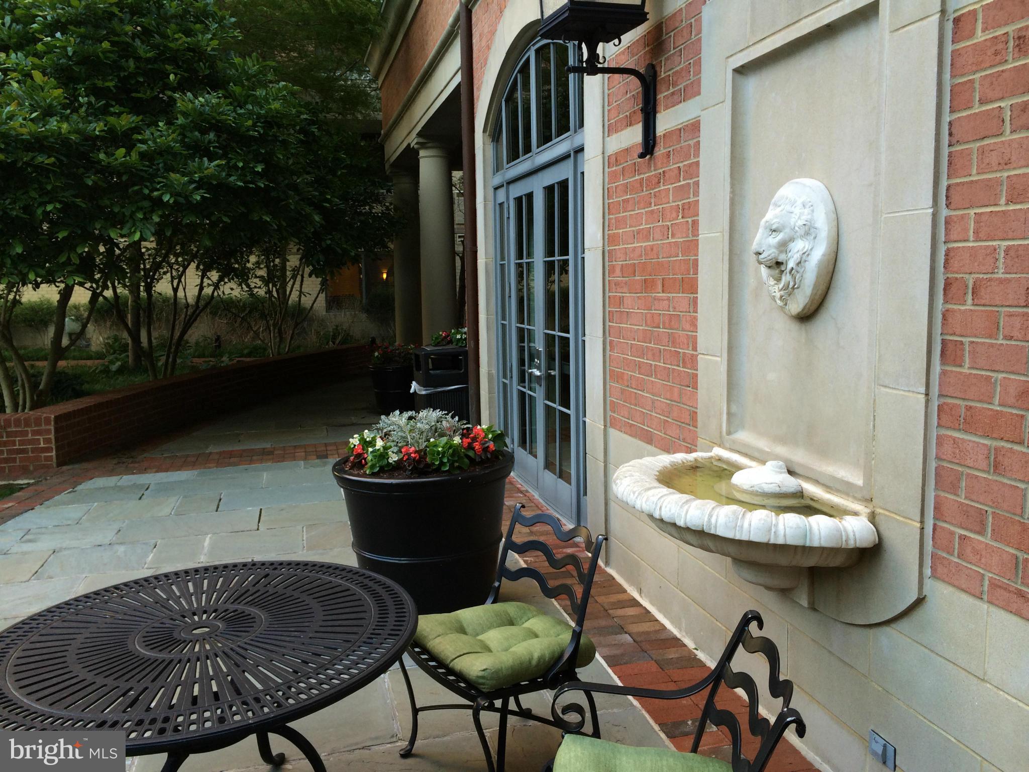 GALLERY AT WHITE FLINT - Residential