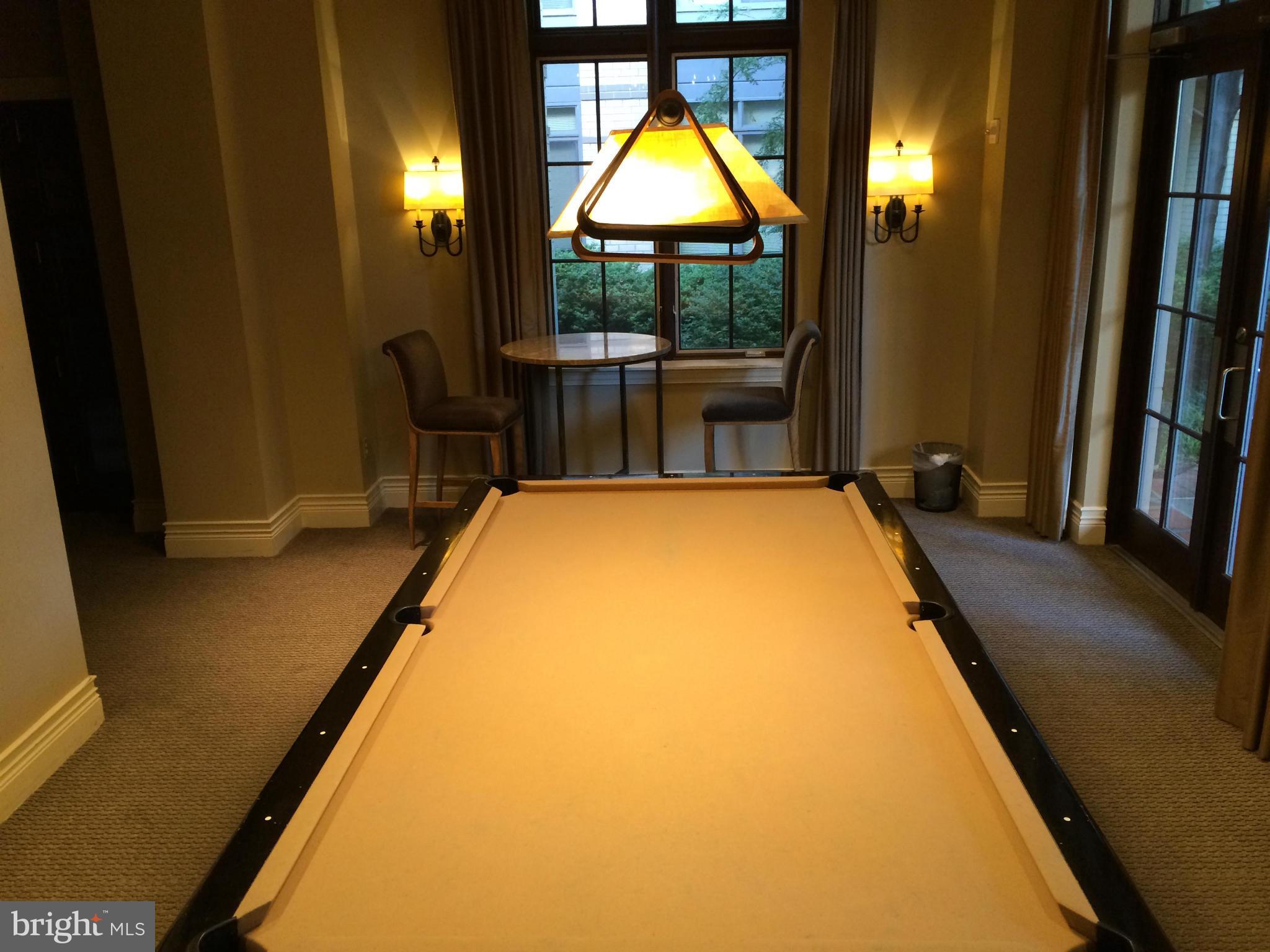 GALLERY AT WHITE FLINT - Residential