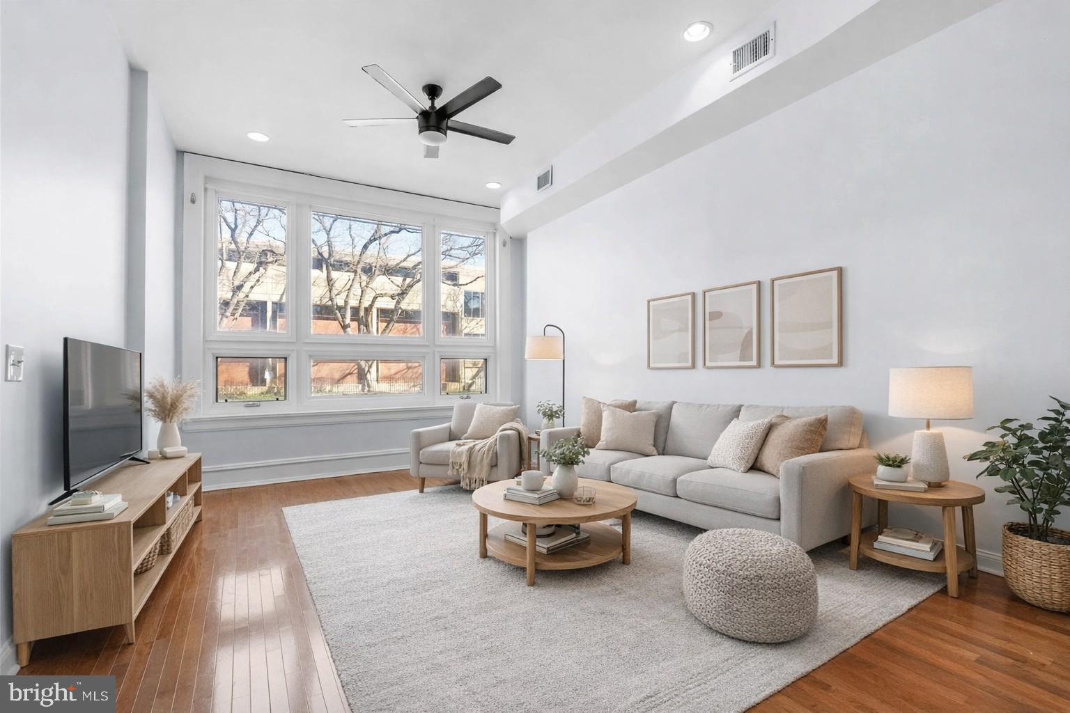 FAIRMOUNT - Residential Income