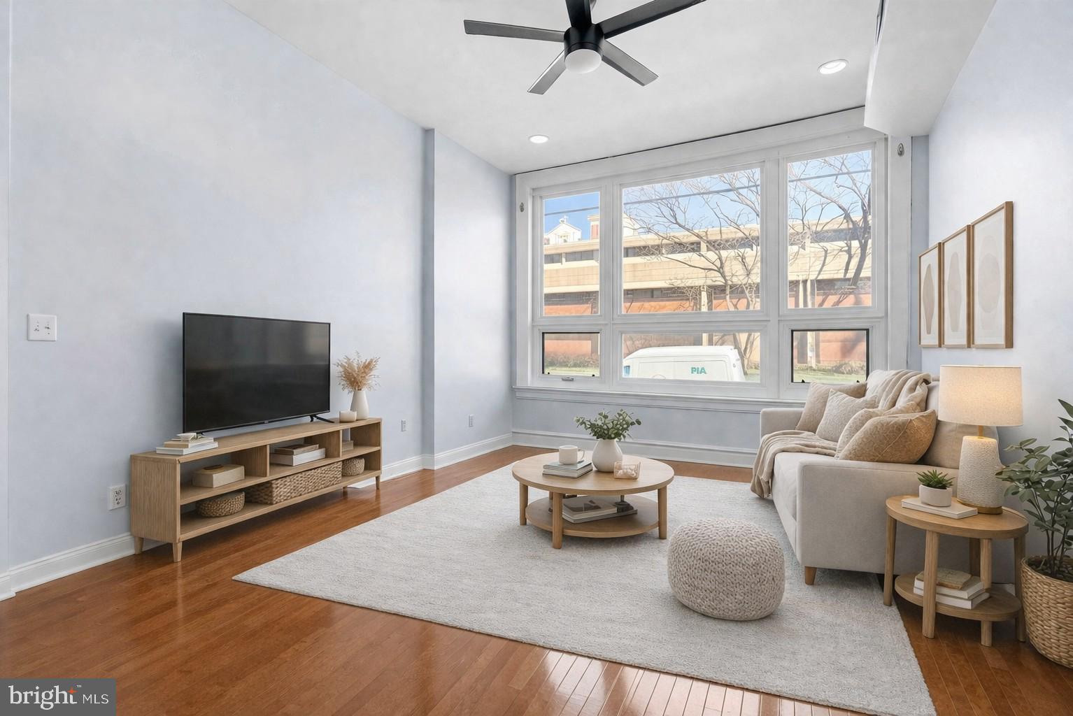 FAIRMOUNT - Residential Income