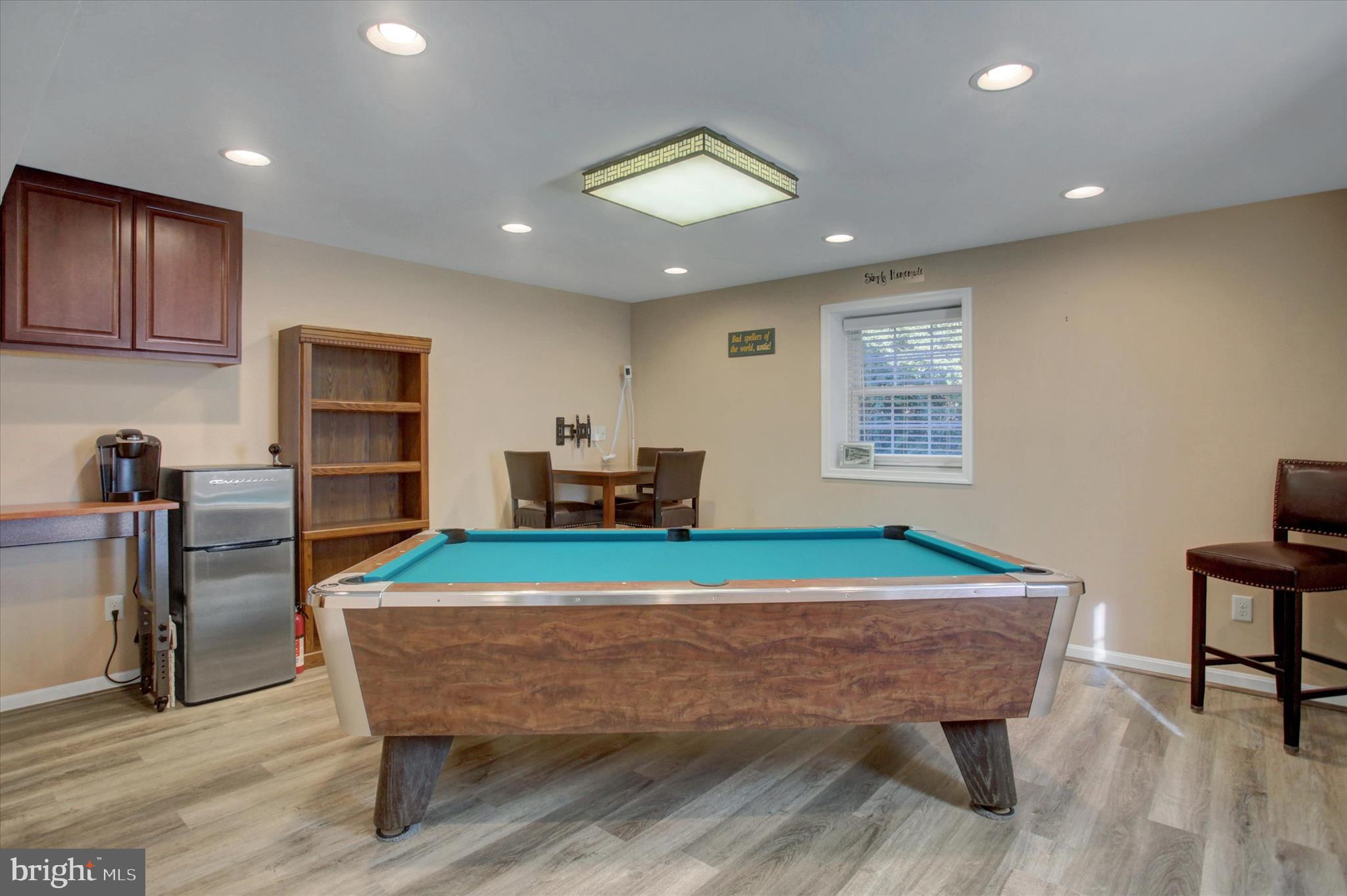 TOWN AND COUNTRY - Residential