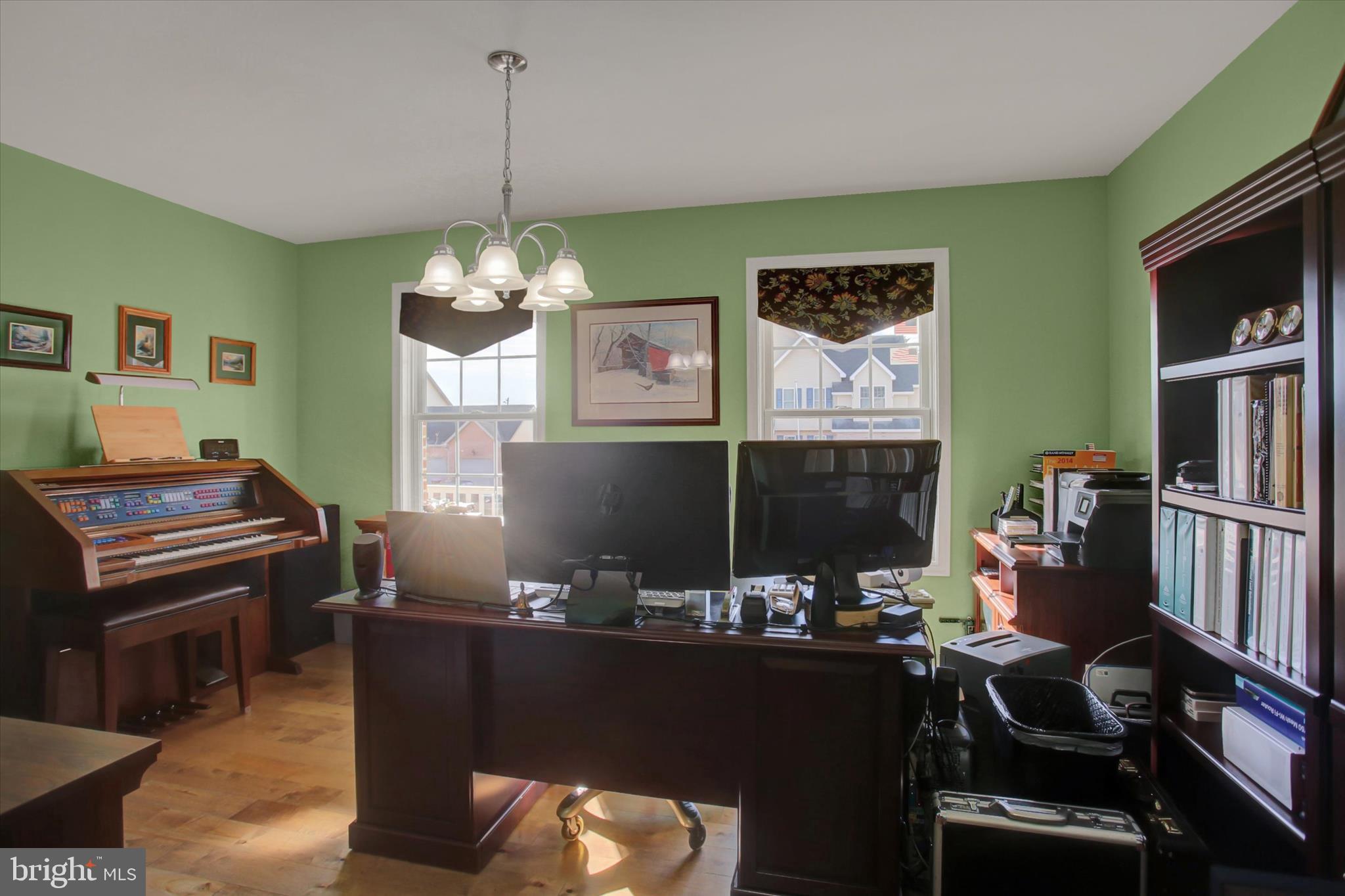 TOWN AND COUNTRY - Residential