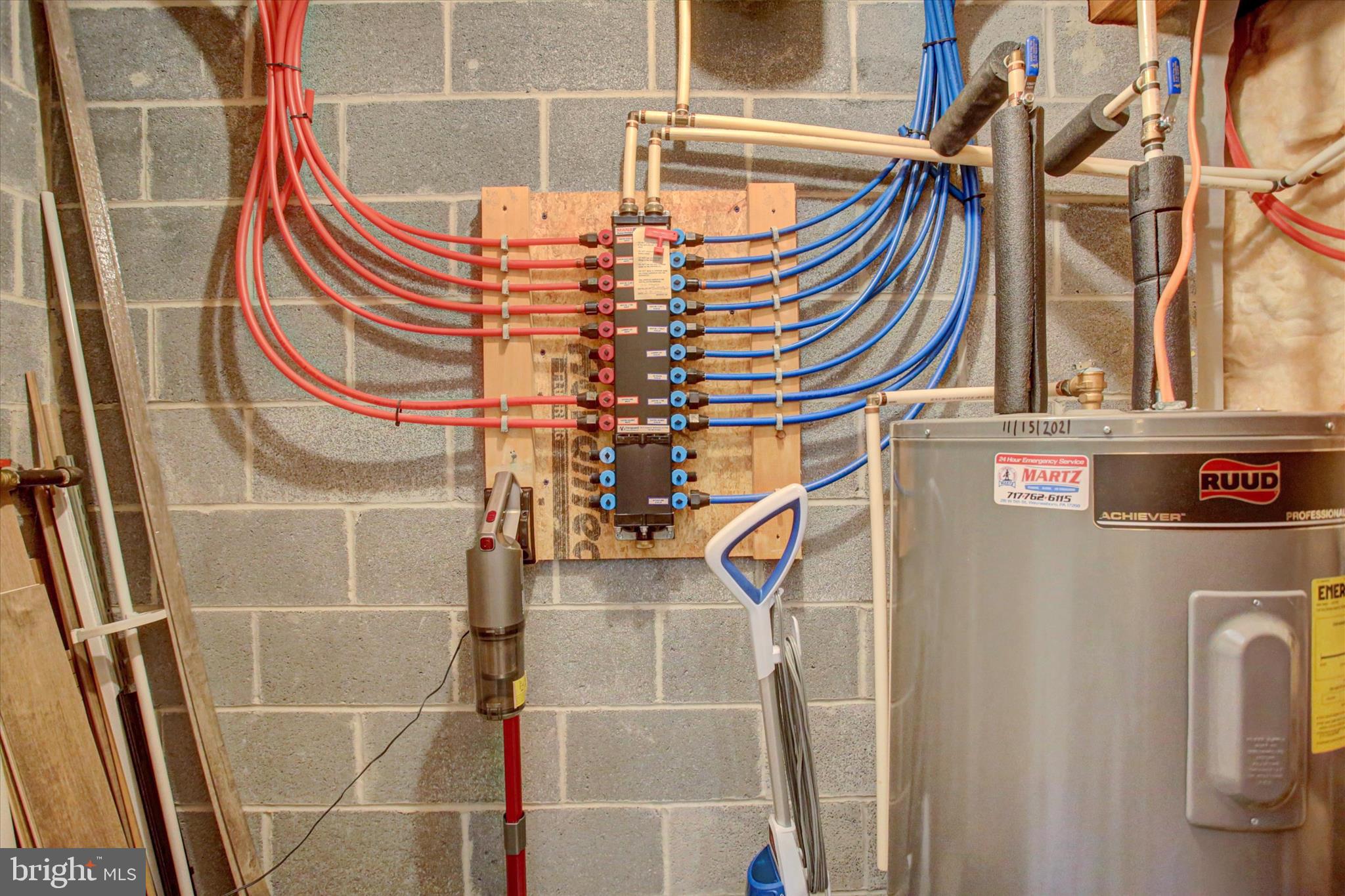 TOWN AND COUNTRY - Residential