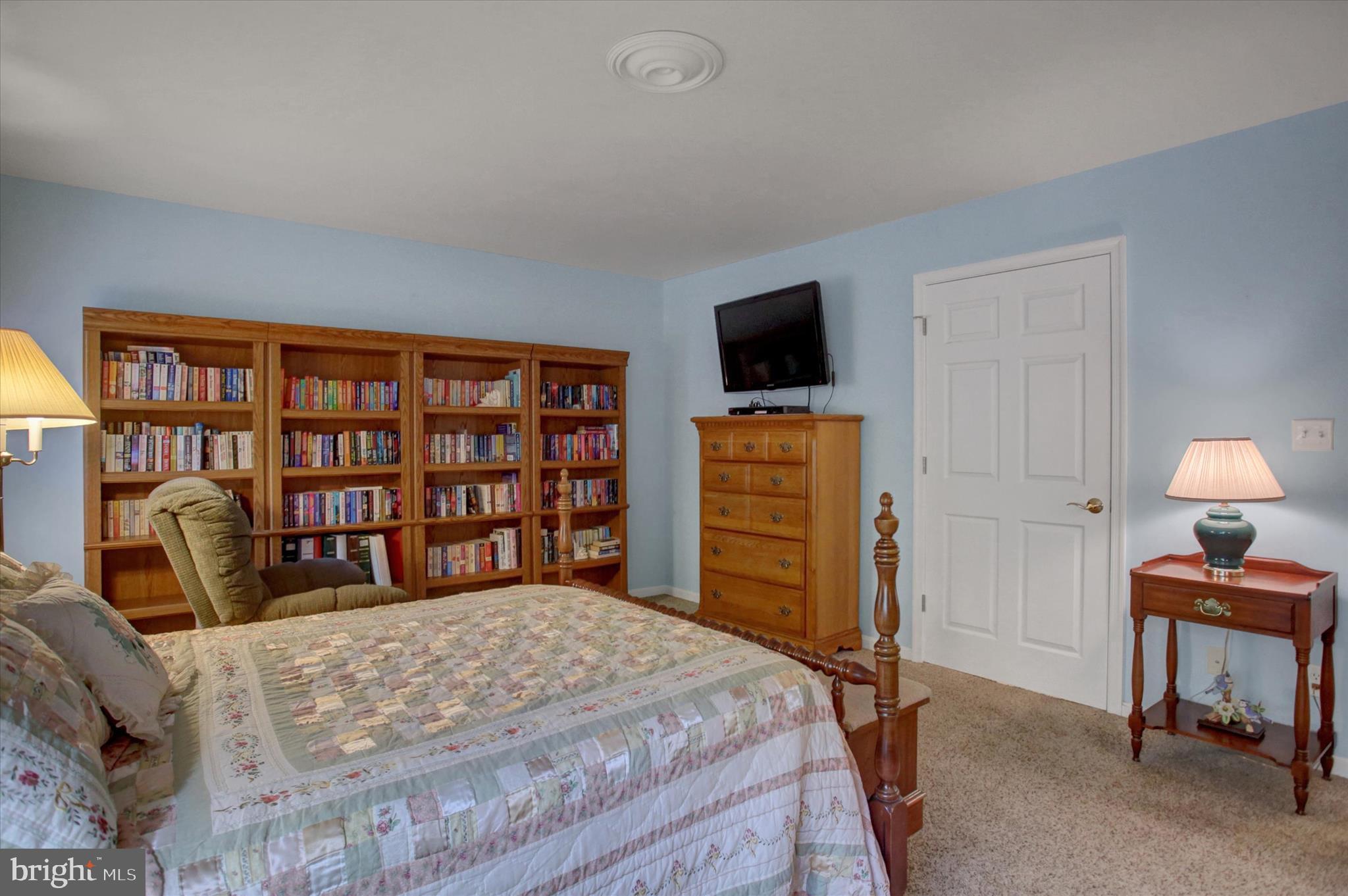 TOWN AND COUNTRY - Residential