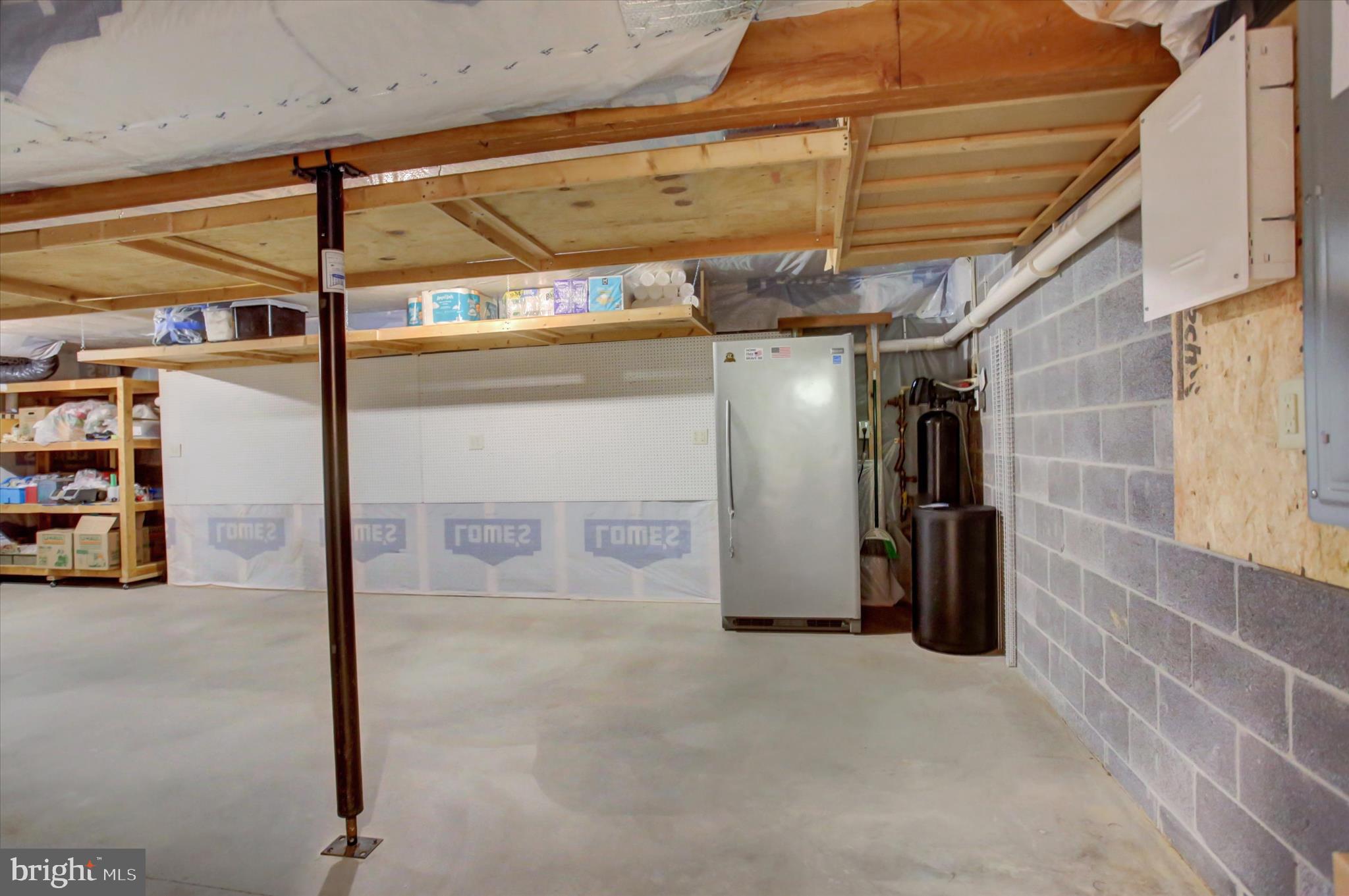 TOWN AND COUNTRY - Residential