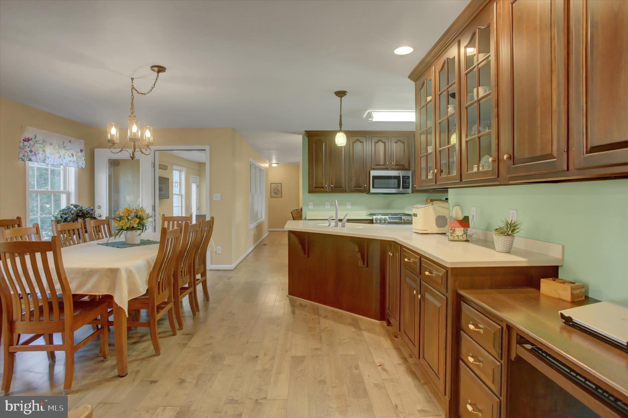 TOWN AND COUNTRY - Residential