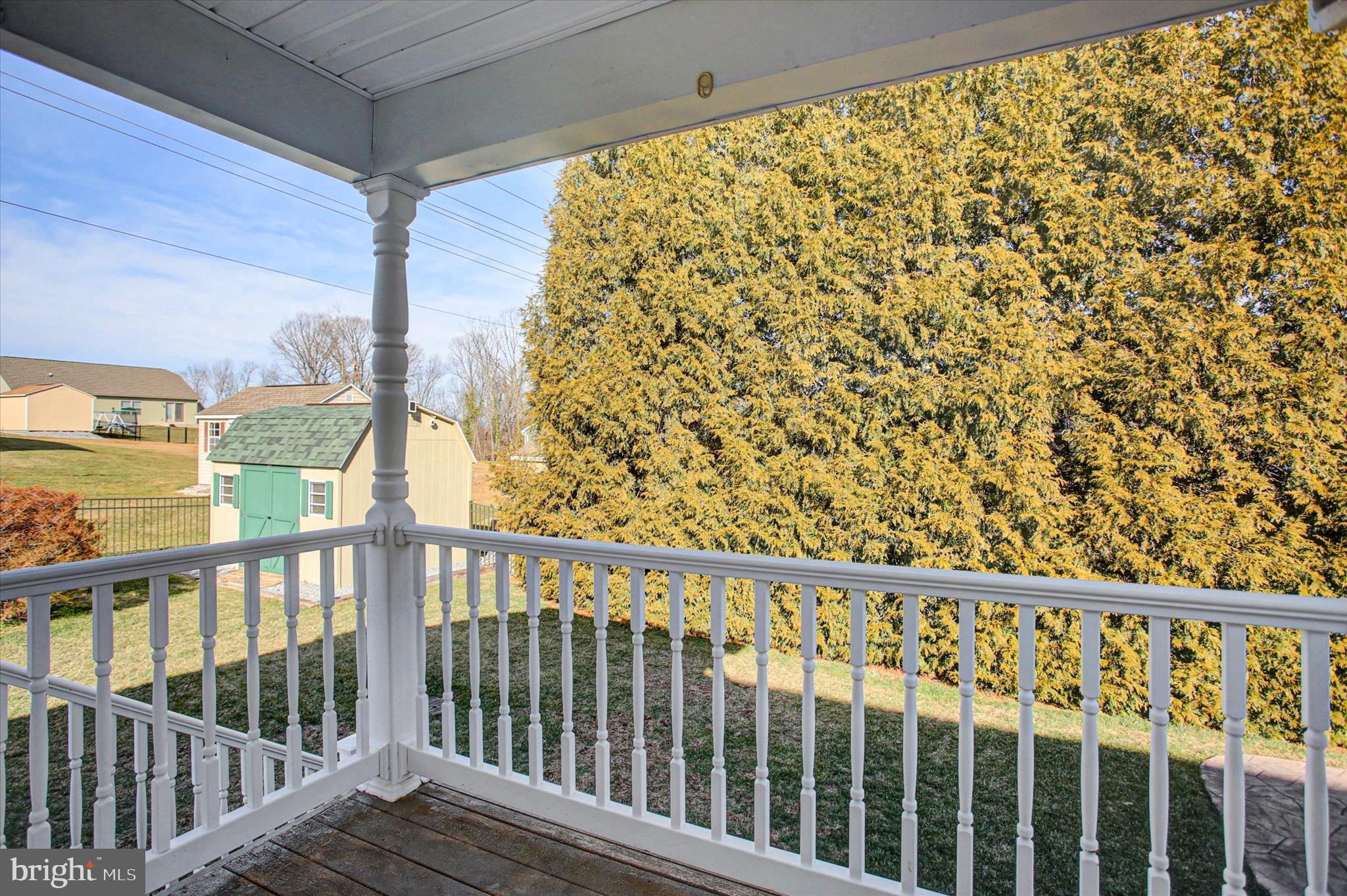 TOWN AND COUNTRY - Residential