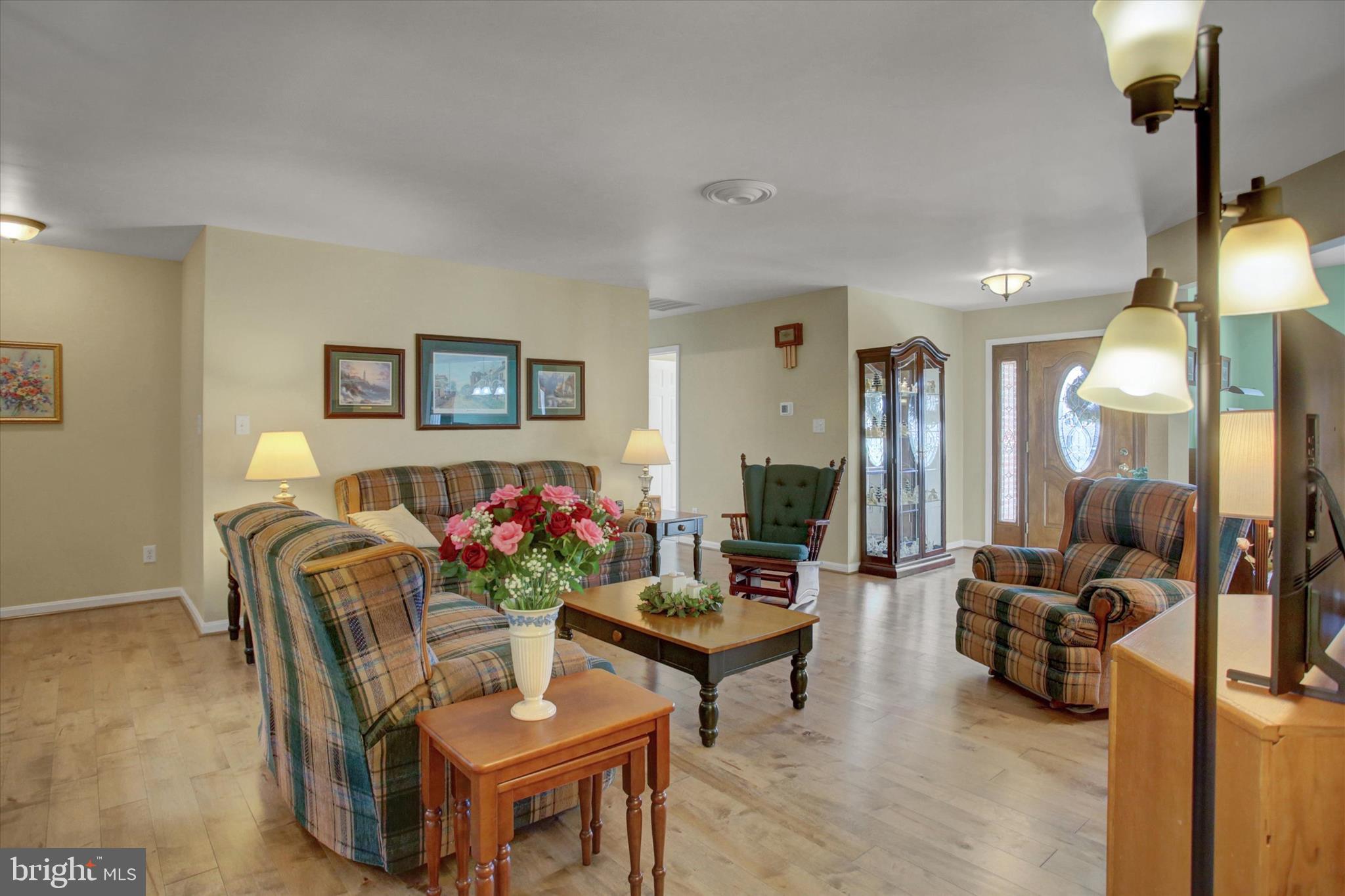 TOWN AND COUNTRY - Residential