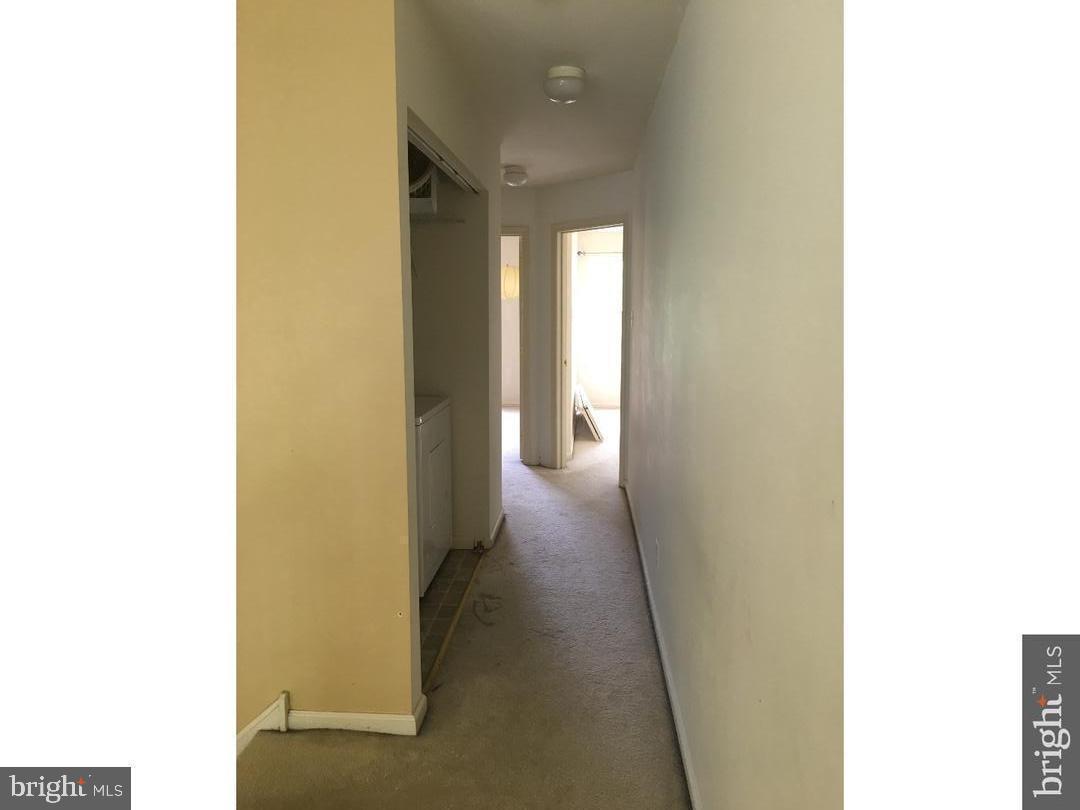 CHARLESTOWN OAKS - Residential Lease