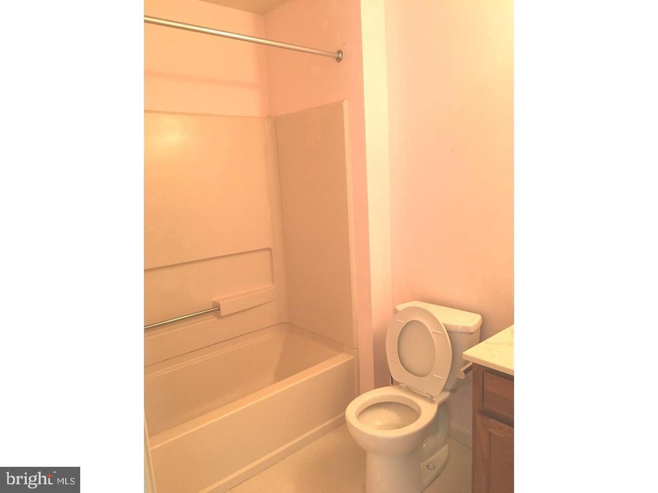 CHARLESTOWN OAKS - Residential Lease