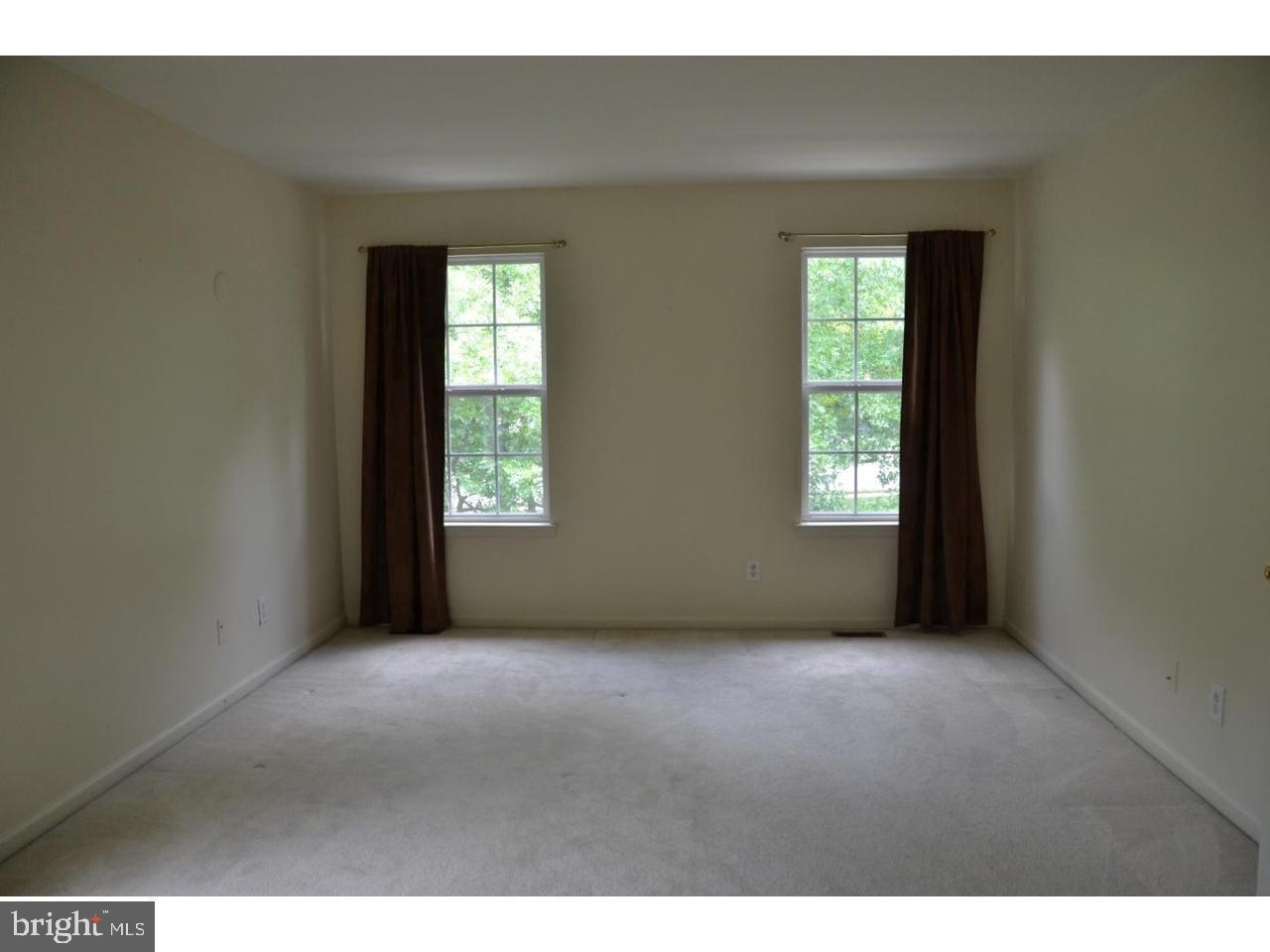 CHARLESTOWN OAKS - Residential Lease