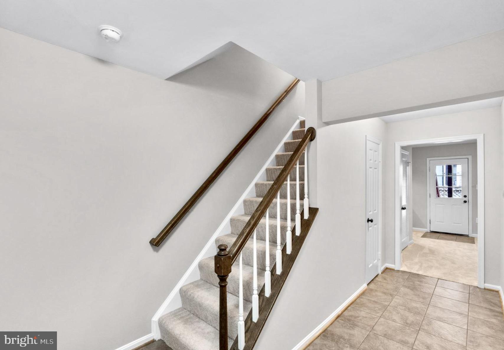 THE HOLLOWS - Residential Lease