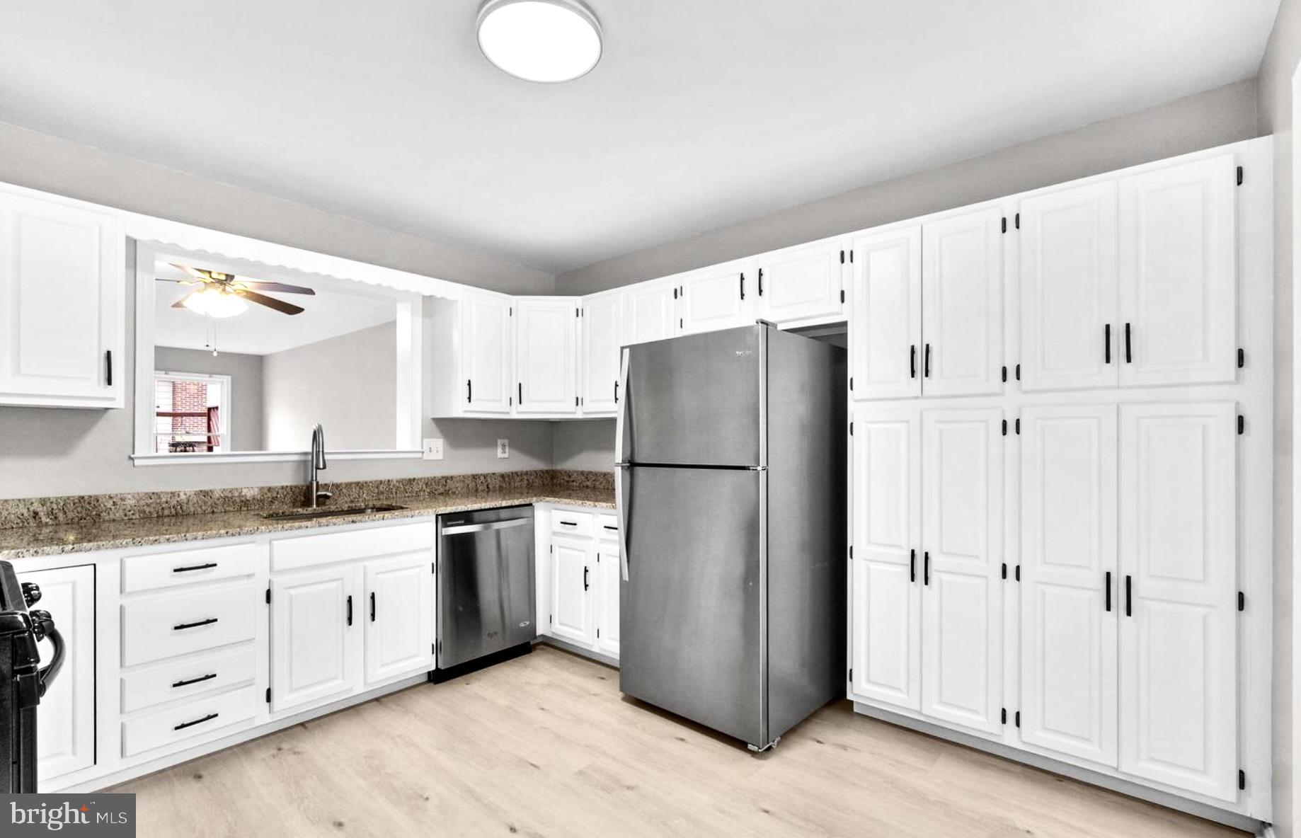 THE HOLLOWS - Residential Lease