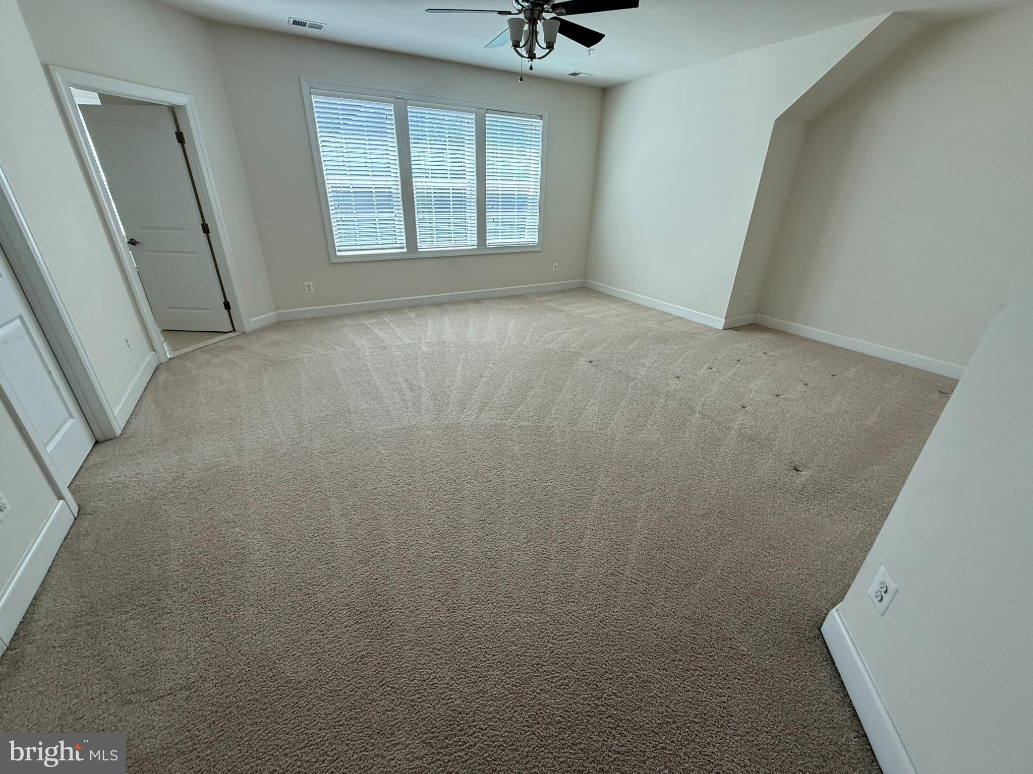 10905 FAIRMONT LANE
