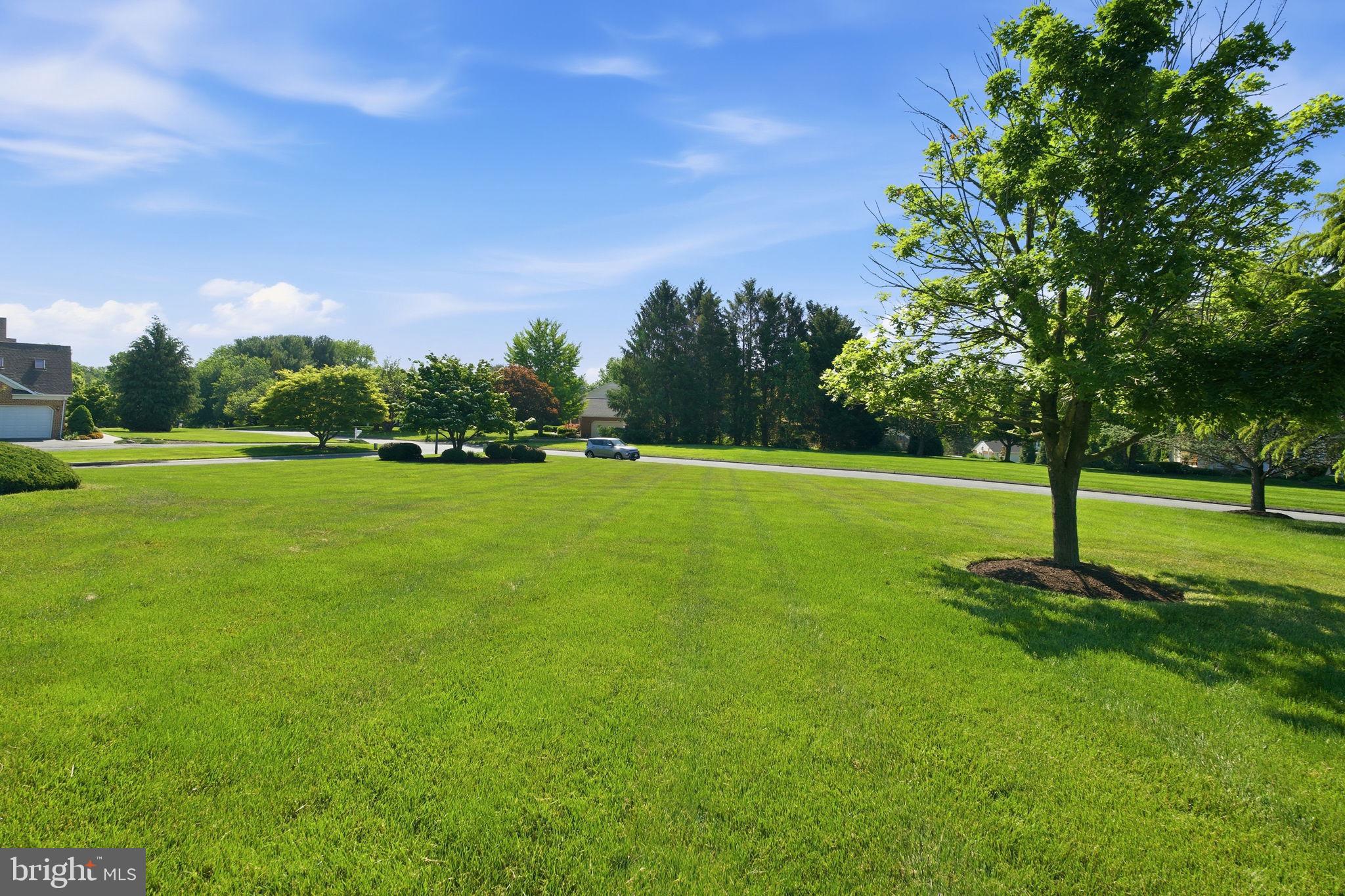 MANOR OAKS - Residential
