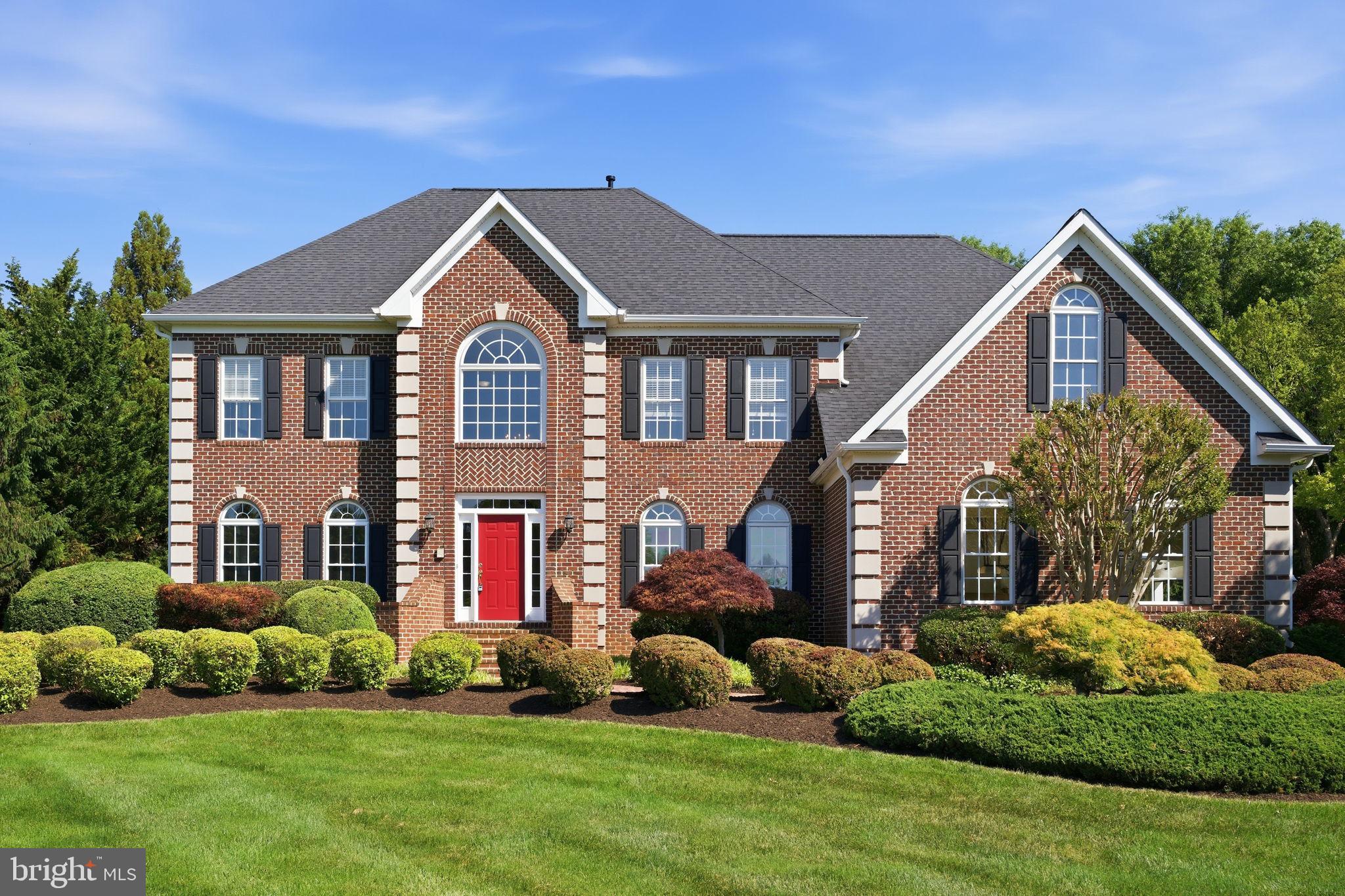 MANOR OAKS - Residential
