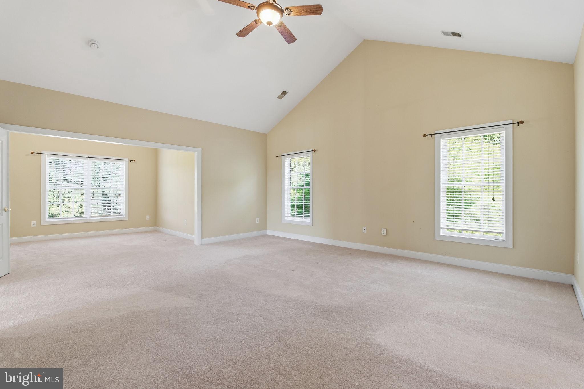 MANOR OAKS - Residential
