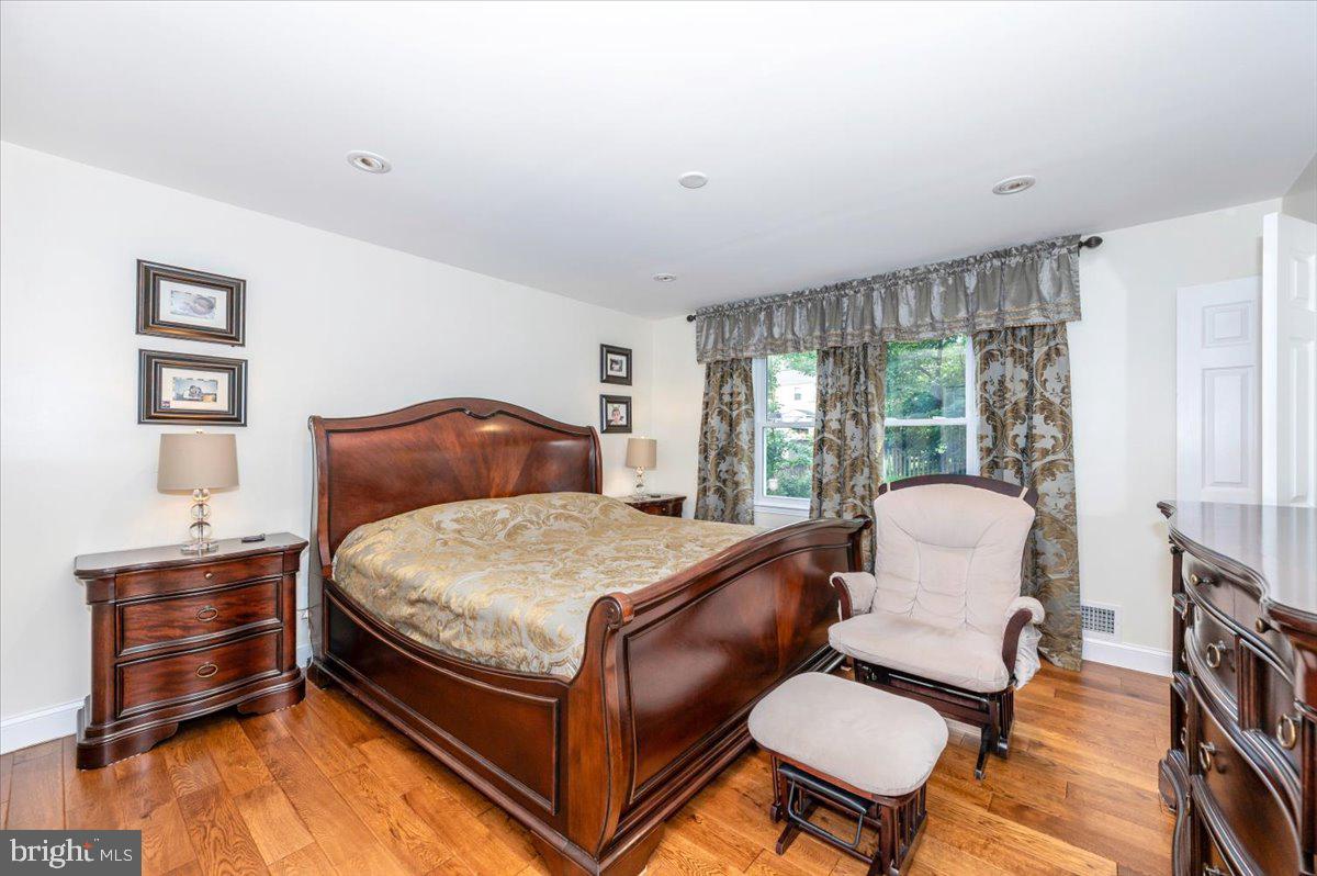 LONG BRANCH - Residential Lease