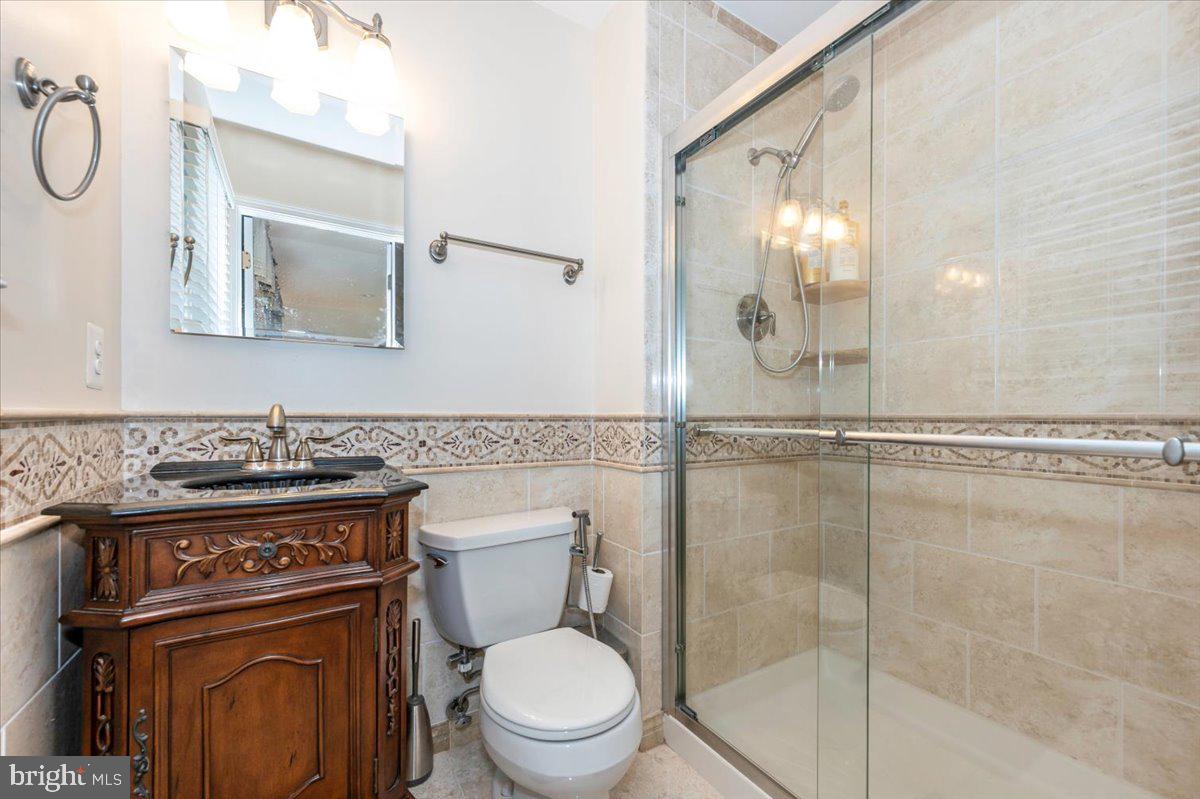 LONG BRANCH - Residential Lease