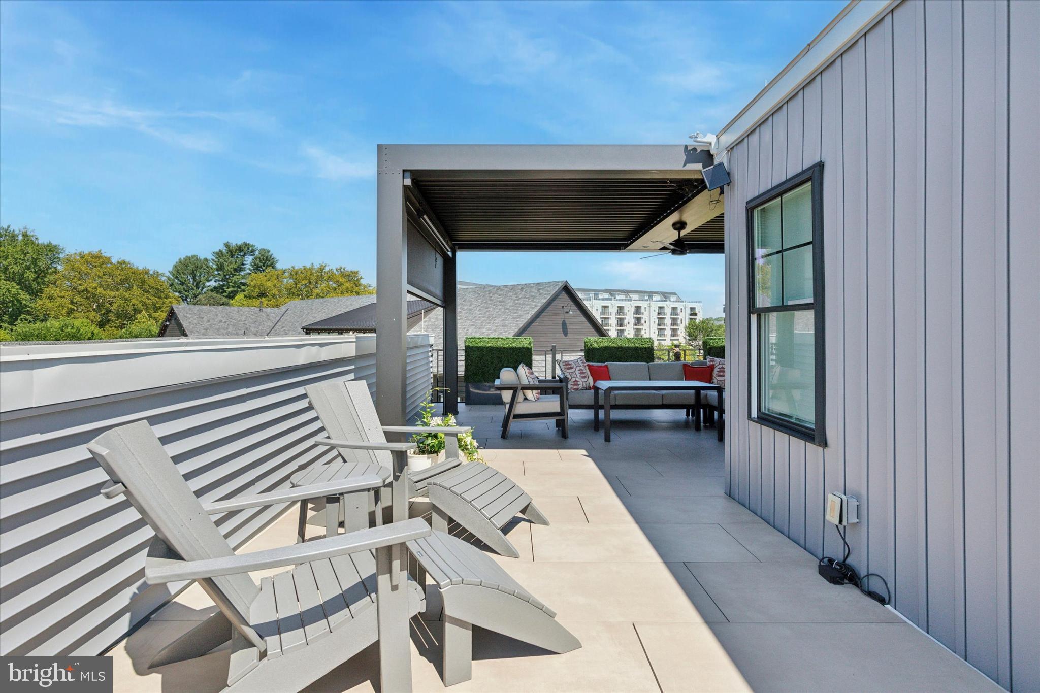 NEWTOWN WALK AT ELLIS PRESERVE - Residential