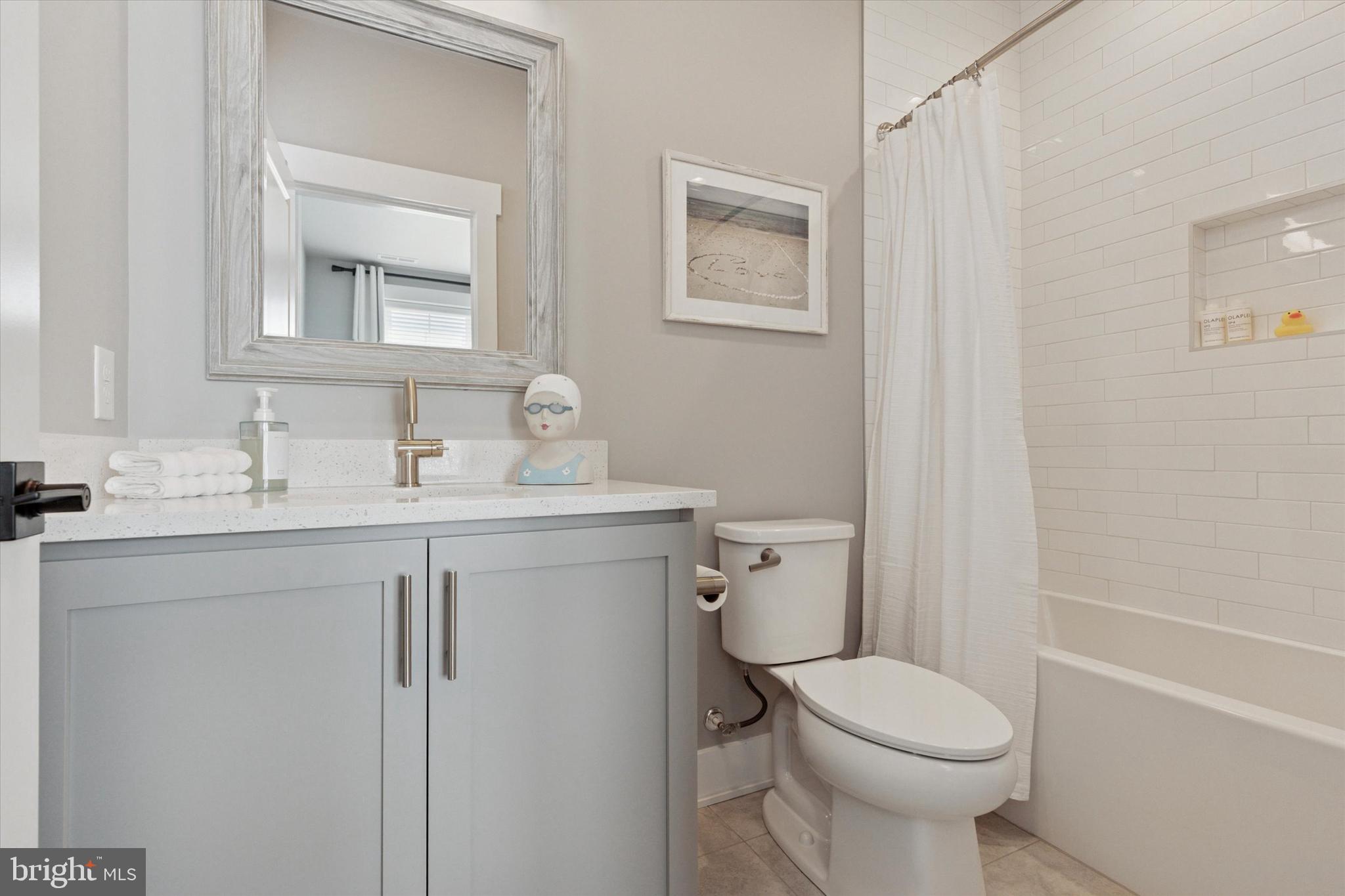 NEWTOWN WALK AT ELLIS PRESERVE - Residential