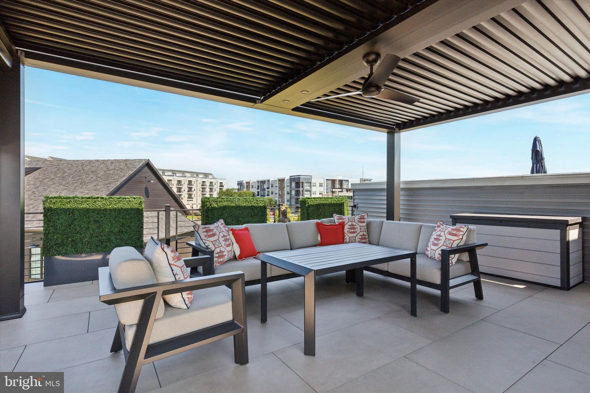 NEWTOWN WALK AT ELLIS PRESERVE - Residential