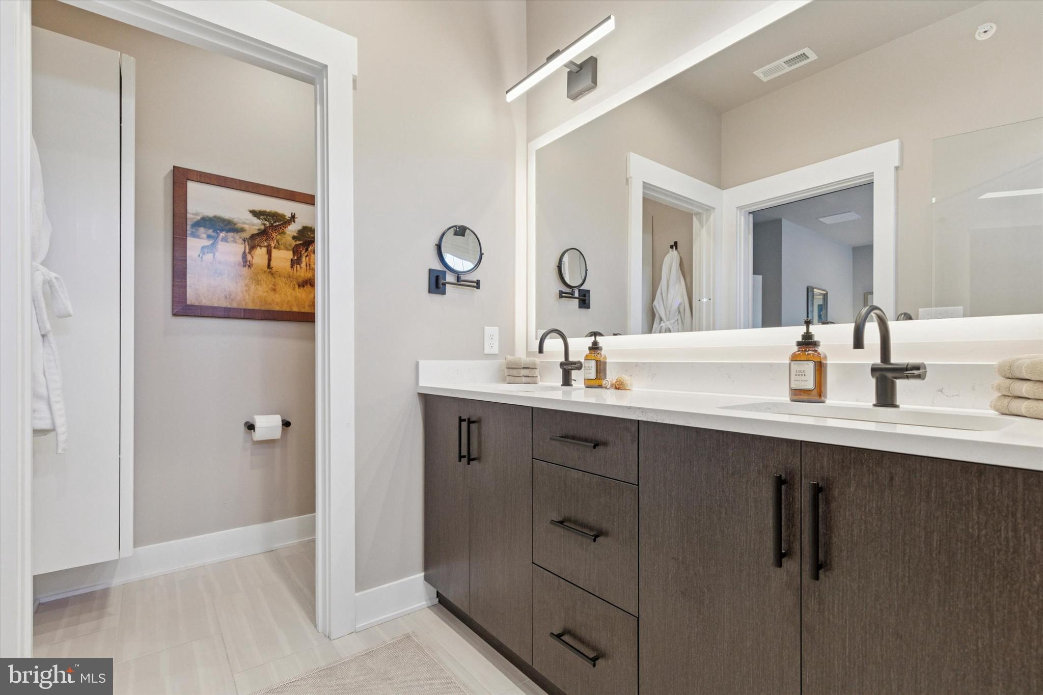 NEWTOWN WALK AT ELLIS PRESERVE - Residential