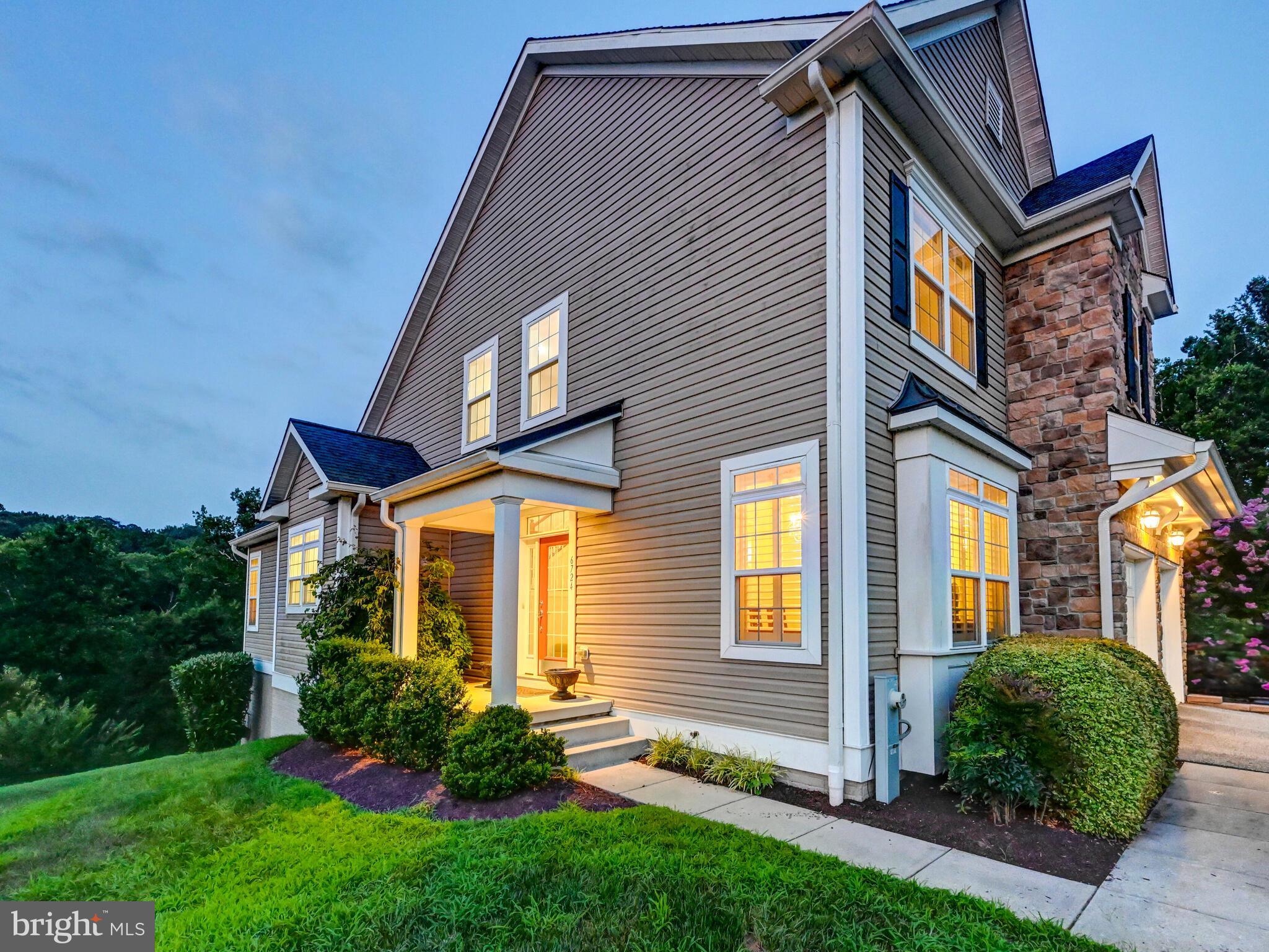 ROCKLAND RIDGE - Residential