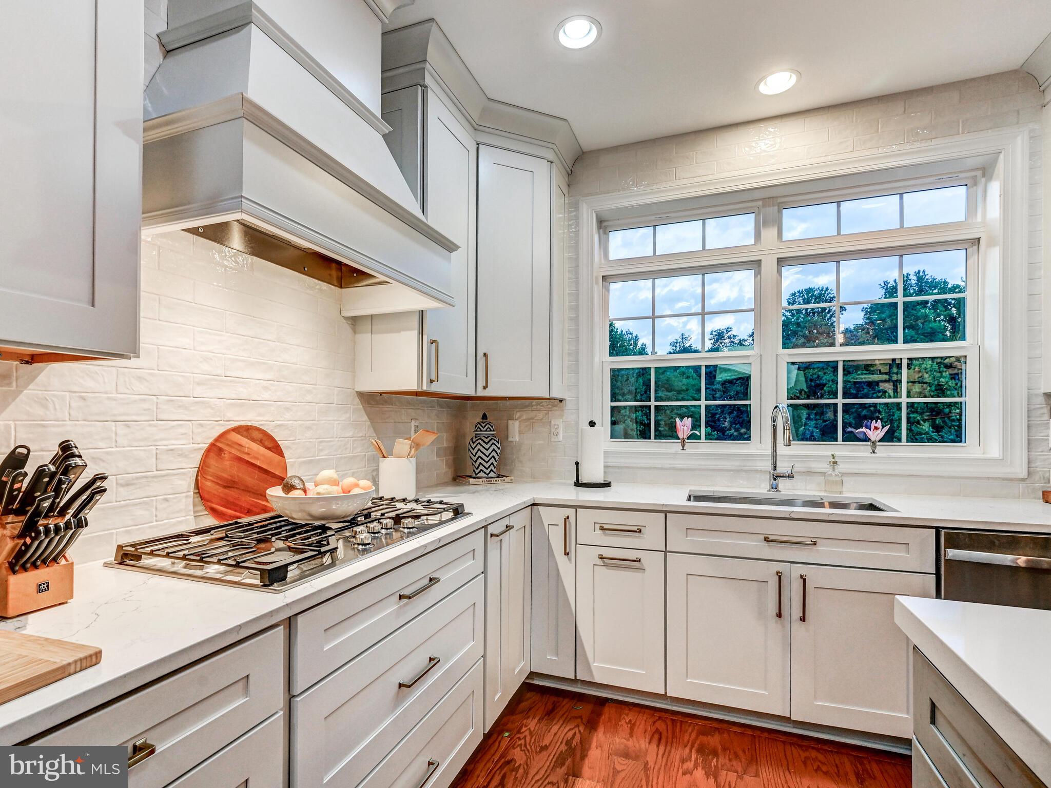 ROCKLAND RIDGE - Residential