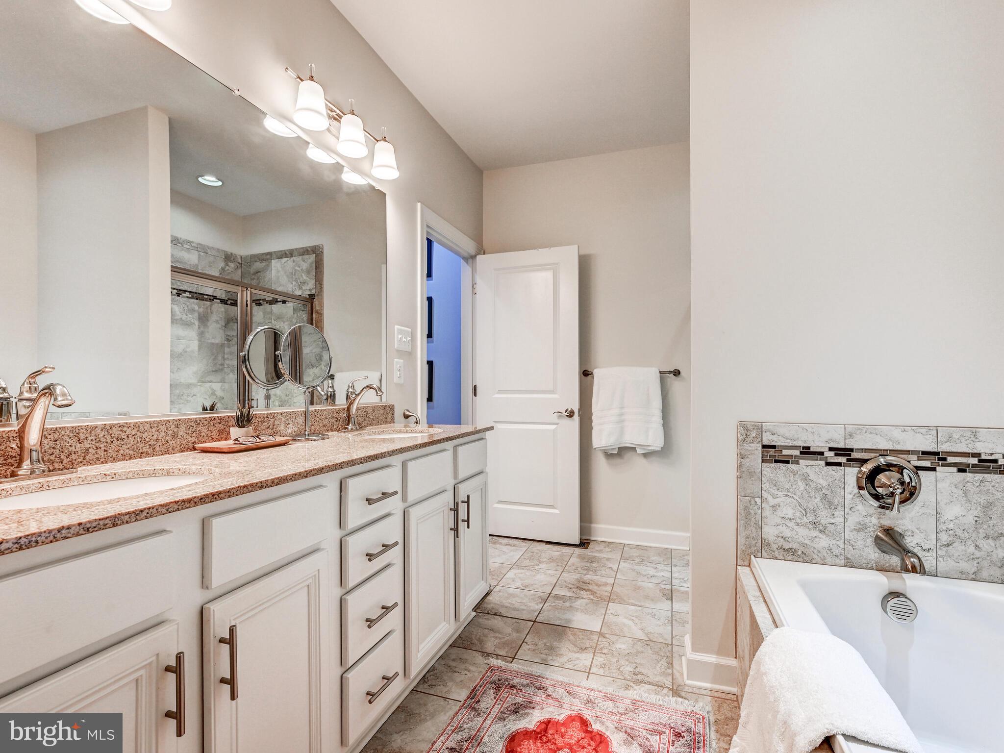 ROCKLAND RIDGE - Residential