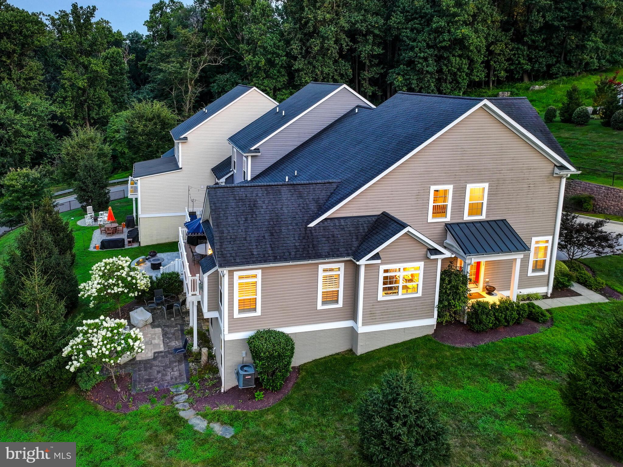 ROCKLAND RIDGE - Residential