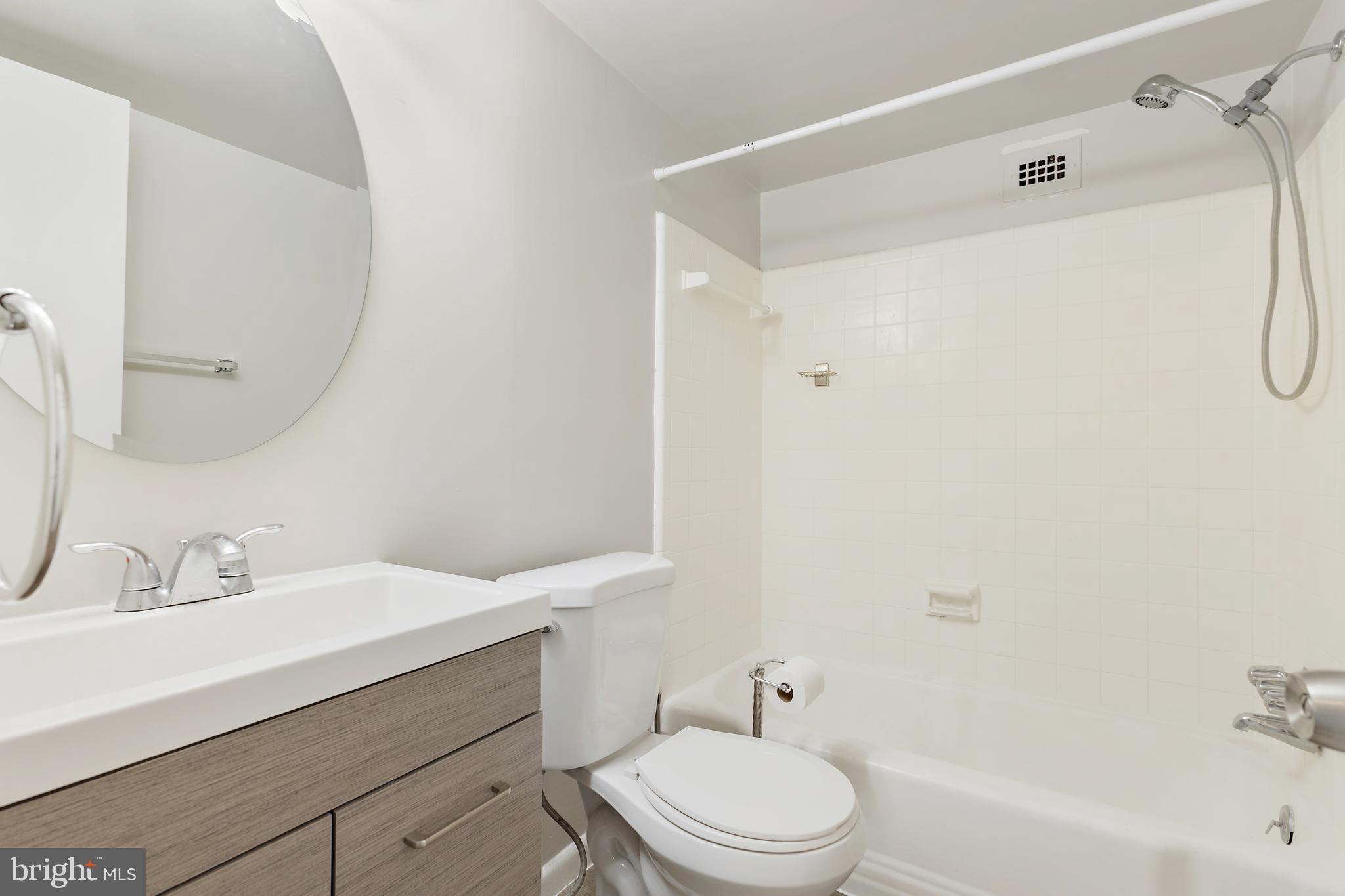 COLUMBIA - Residential