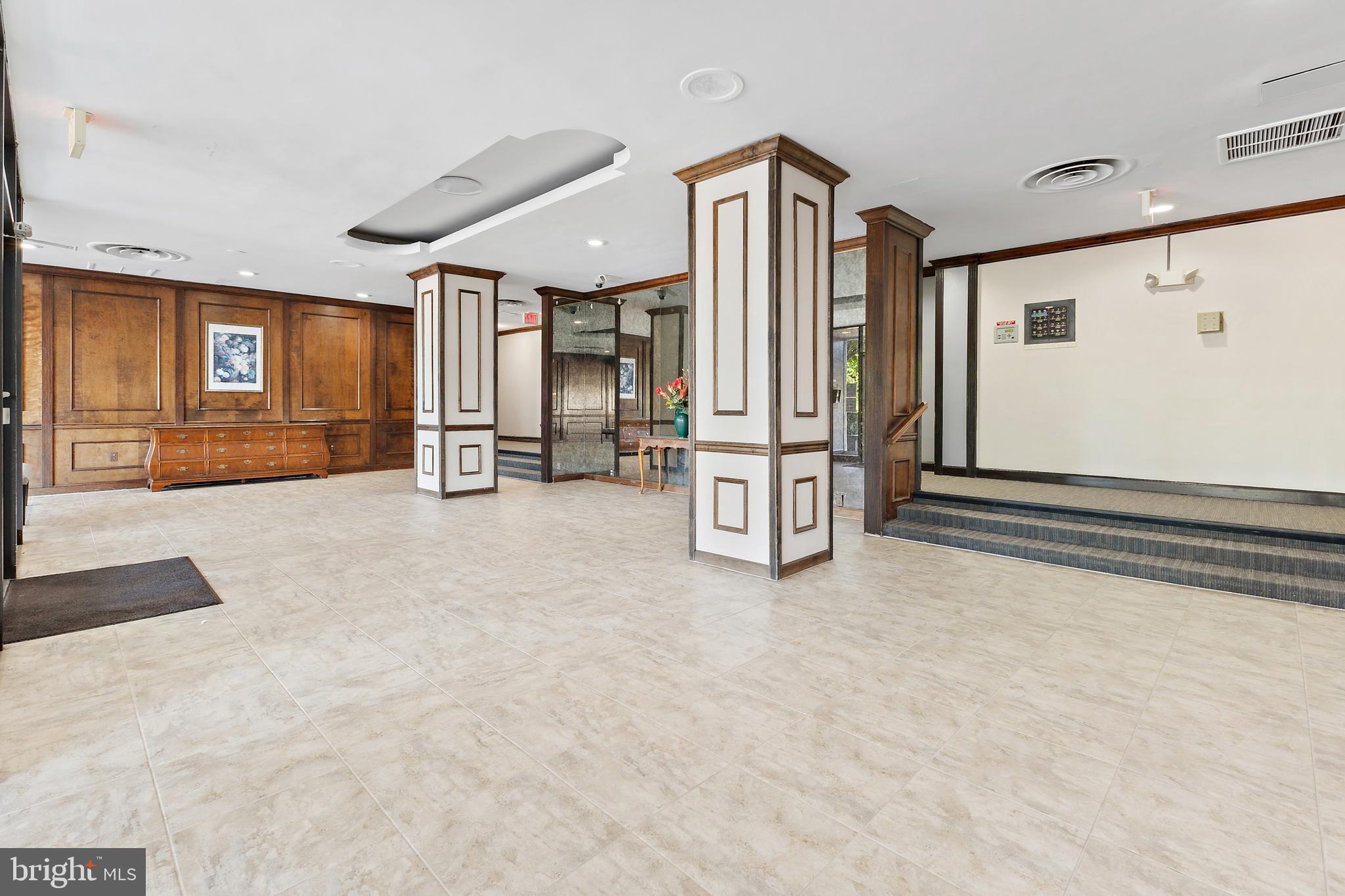 COLUMBIA - Residential