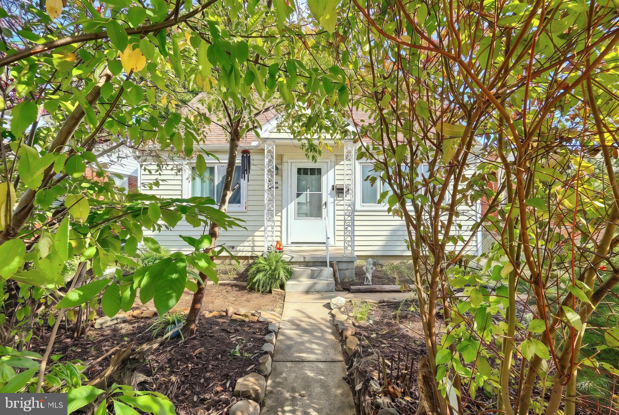 713 SMITH STREET