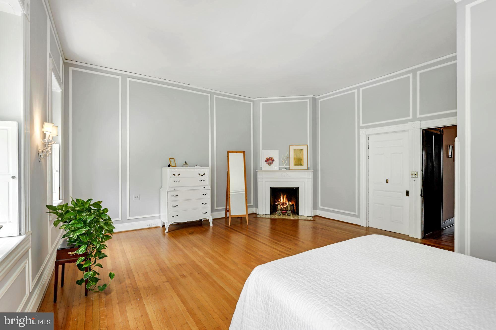 MOUNT VERNON PLACE HISTORIC DISTRICT - Residential