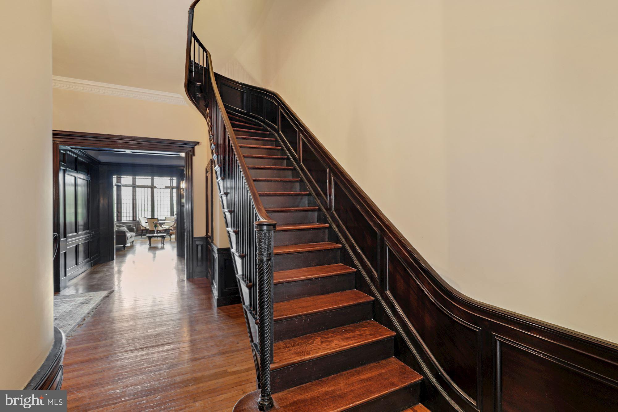 MOUNT VERNON PLACE HISTORIC DISTRICT - Residential