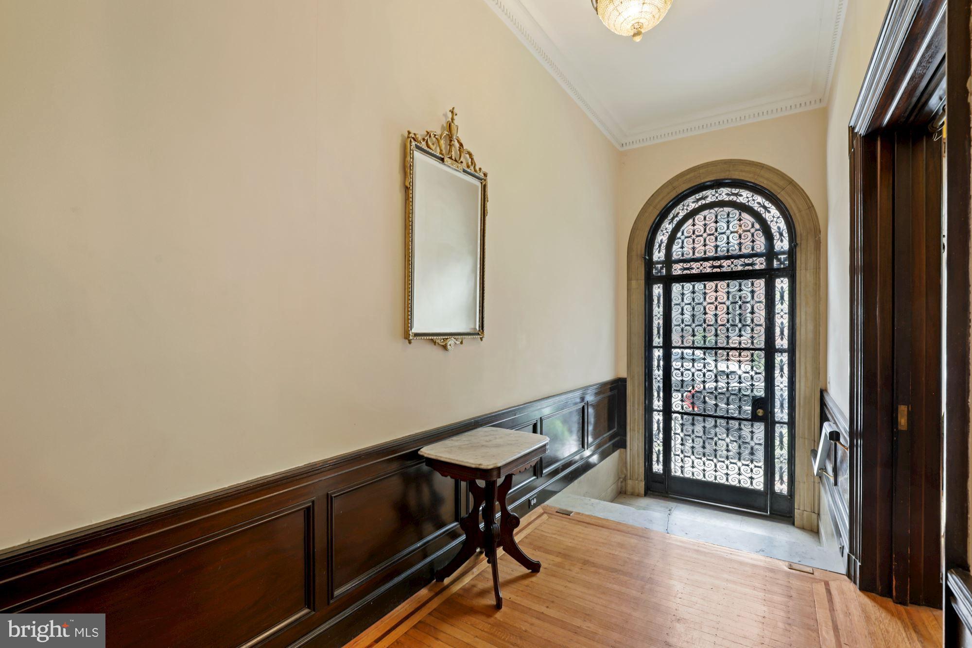 MOUNT VERNON PLACE HISTORIC DISTRICT - Residential