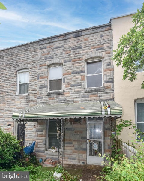 Townhouse For Sale - 3914 Elm Avenue<br/> BALTIMORE, MD 21211